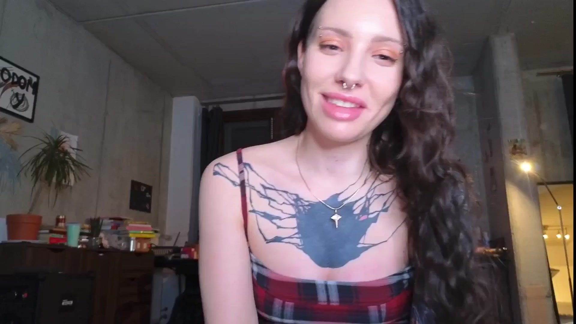 Gallery image thumbnail from KaiOnline's myfreecams stream on, 04/03/2025, 22:59 image 19 of 20