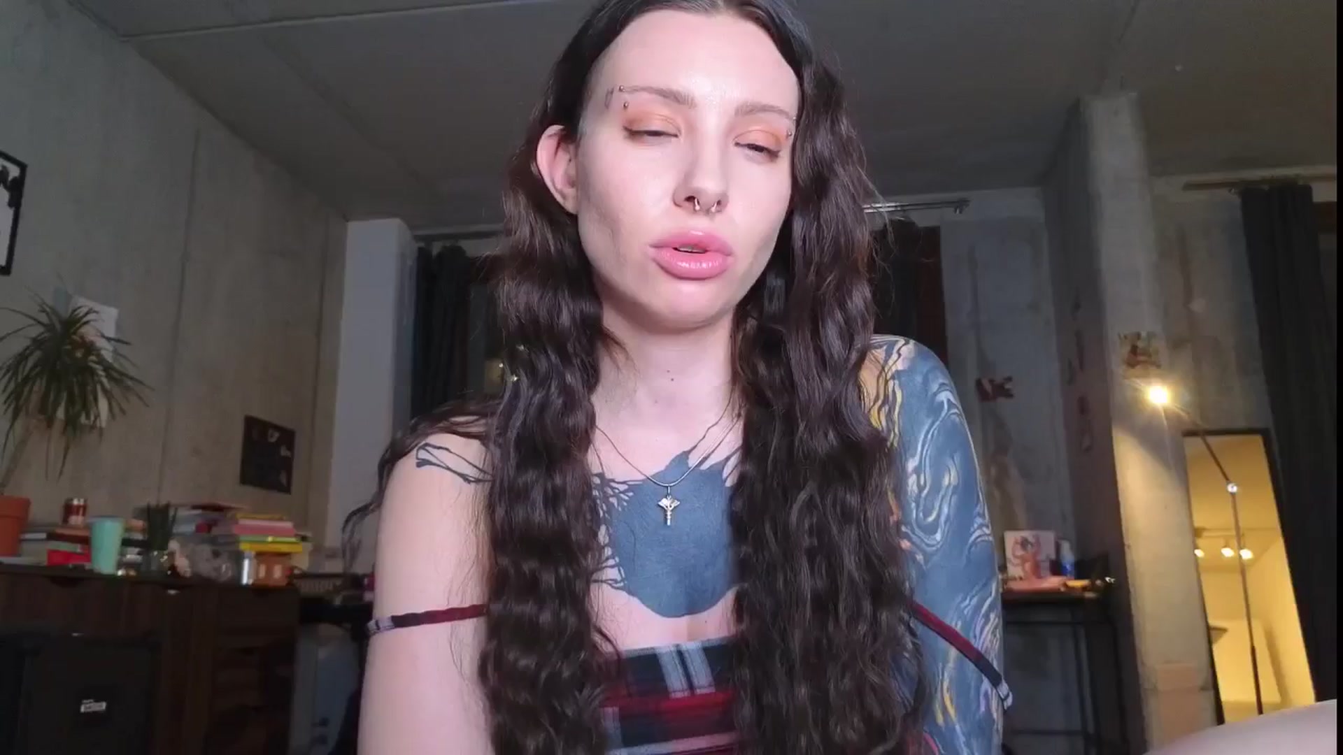 Gallery image thumbnail from KaiOnline's myfreecams stream on, 04/03/2025, 22:59 image 11 of 20