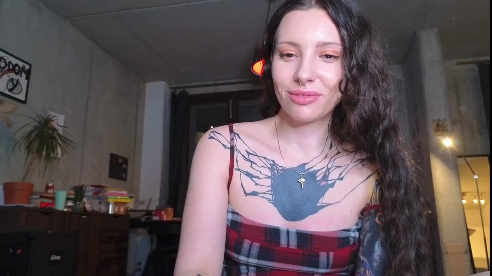 Gallery image thumbnail from KaiOnline's myfreecams stream on, 04/03/2025, 22:59 image 18 of 20