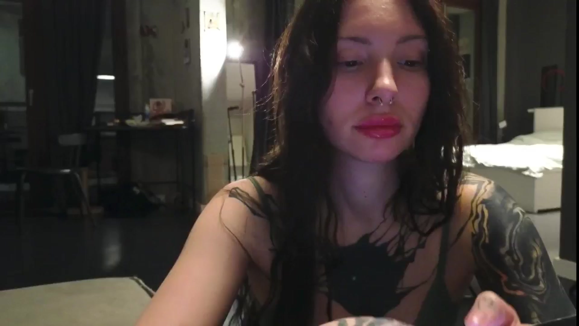 Gallery image thumbnail from KaiOnline's myfreecams stream on, 04/06/2025, 22:51 image 9 of 20