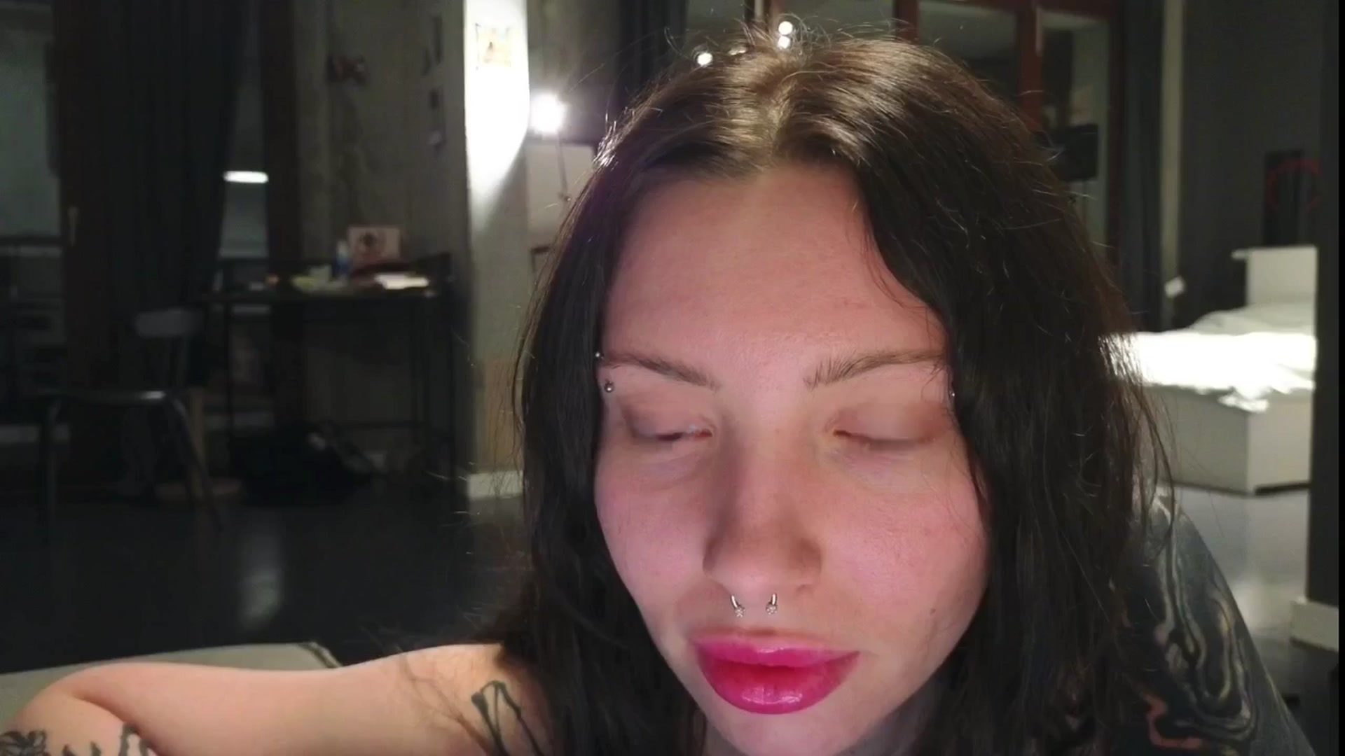 Gallery image thumbnail from KaiOnline's myfreecams stream on, 04/06/2025, 22:51 image 10 of 20