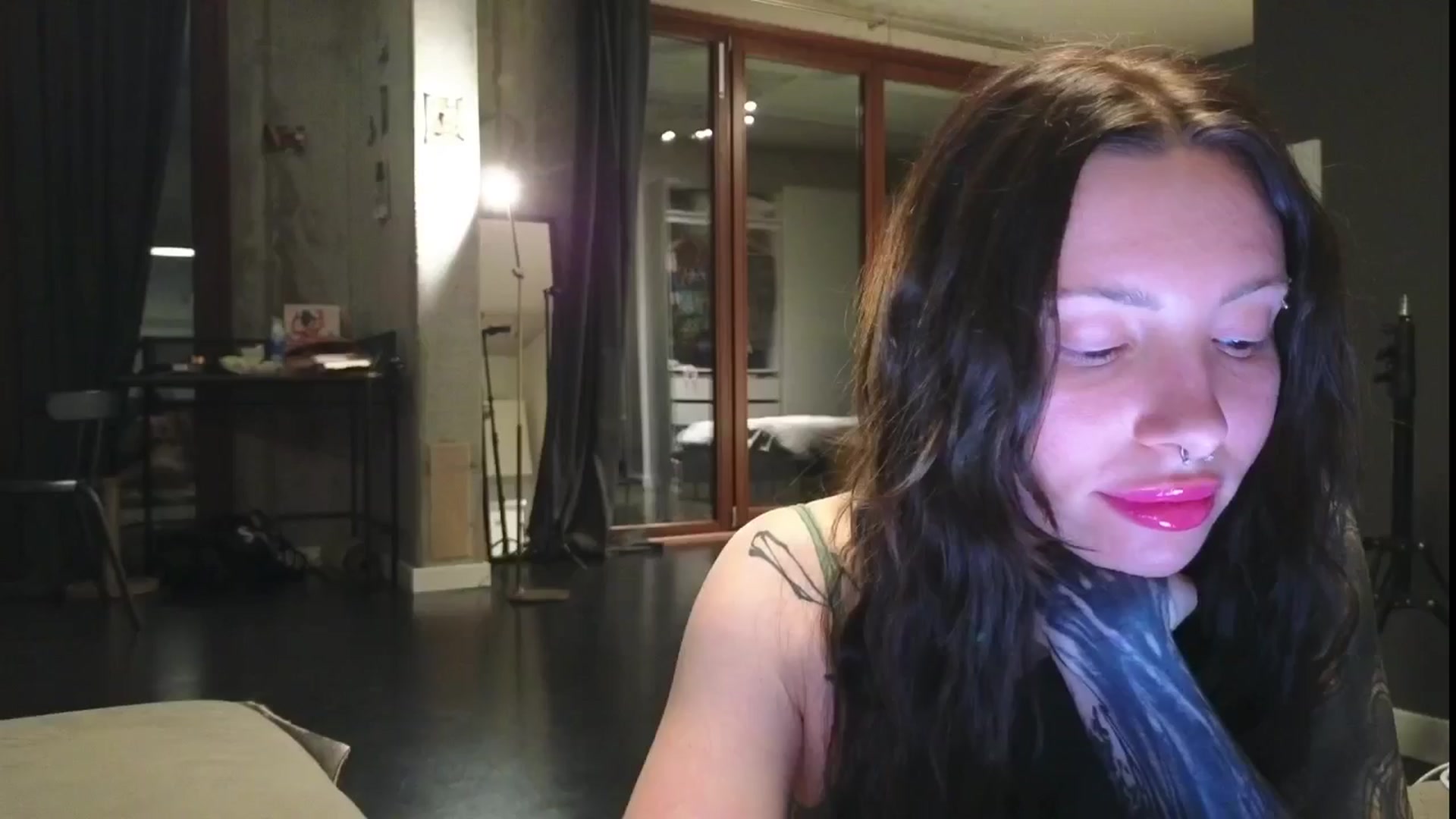 Gallery image thumbnail from KaiOnline's myfreecams stream on, 04/06/2025, 22:51 image 16 of 20