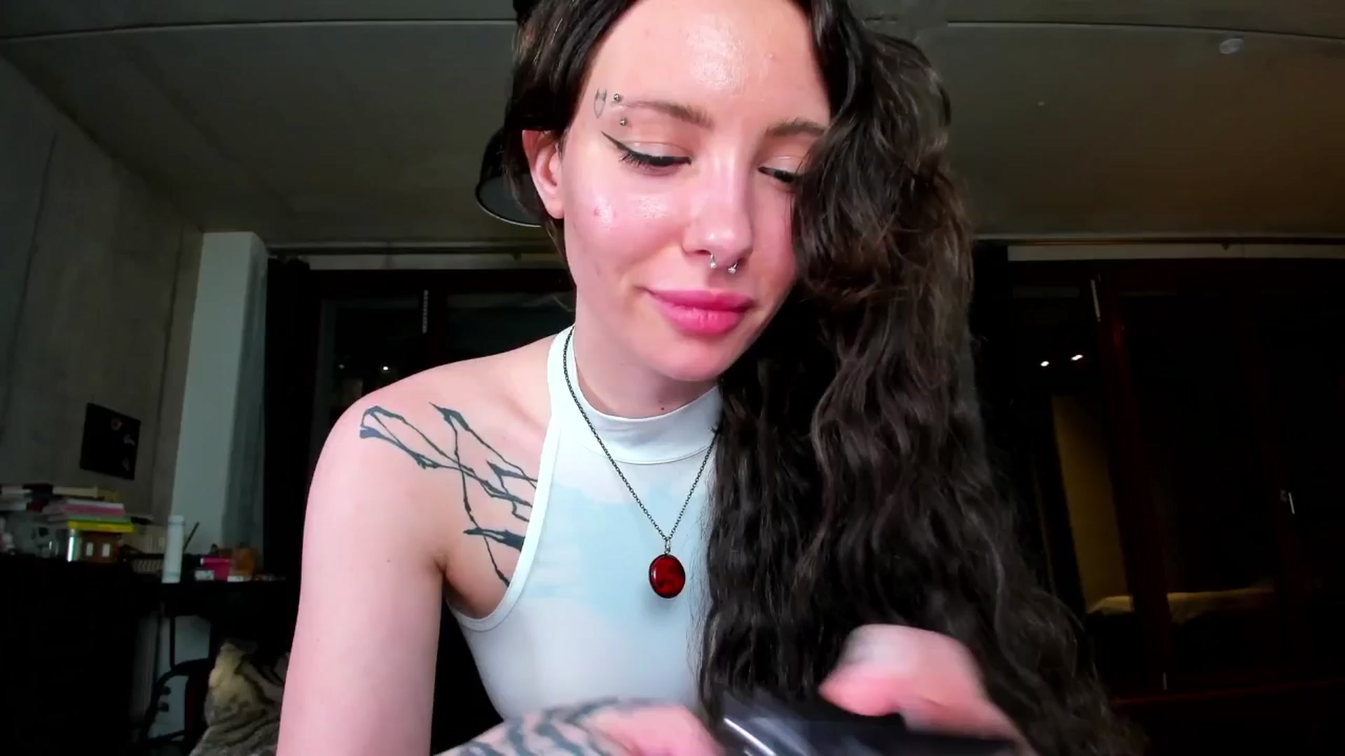 Gallery image thumbnail from KaiOnline's myfreecams stream on, 04/20/2025, 19:32 image 13 of 20