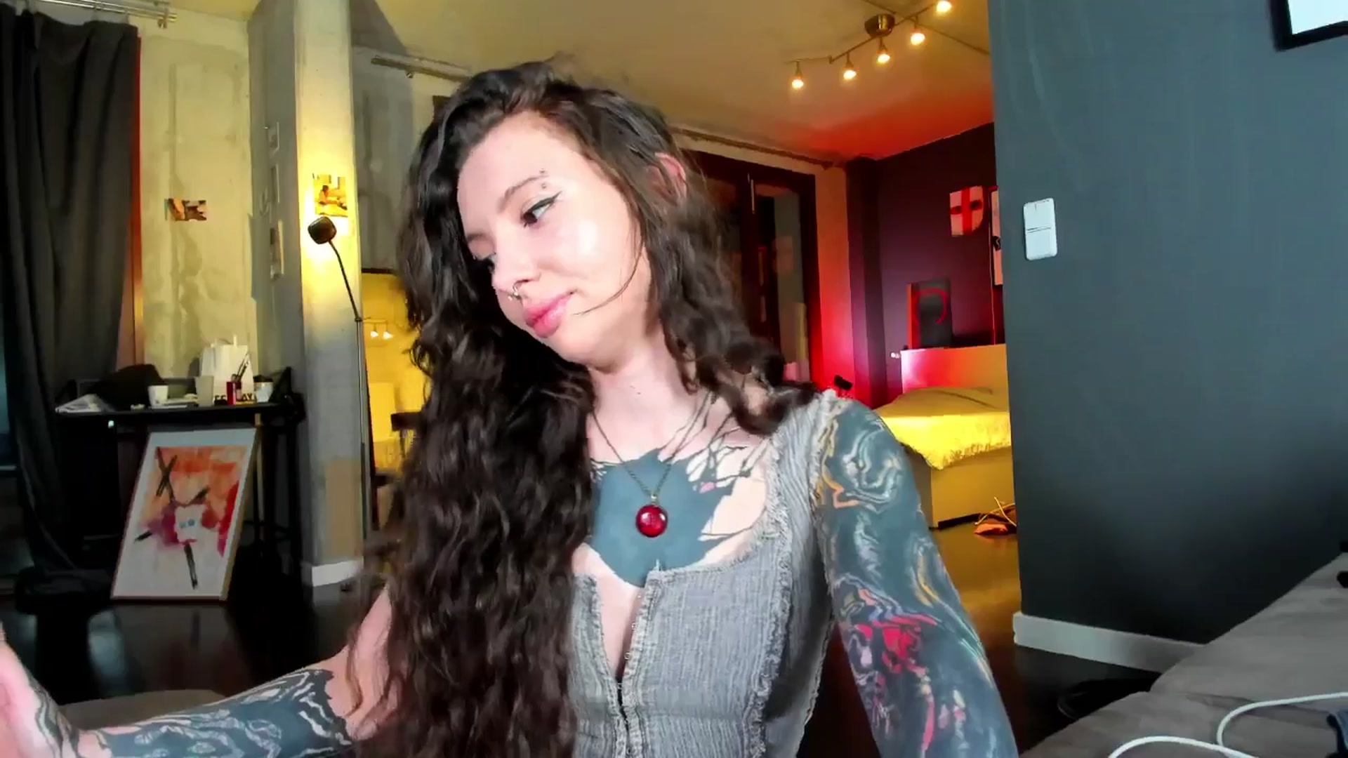 Gallery image thumbnail from KaiOnline's myfreecams stream on, 04/26/2025, 21:20 image 19 of 20