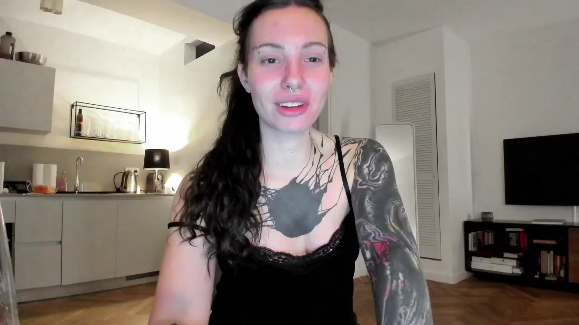 Gallery image thumbnail from KaiOnline's myfreecams stream on, 05/16/2025, 22:35 image 5 of 20