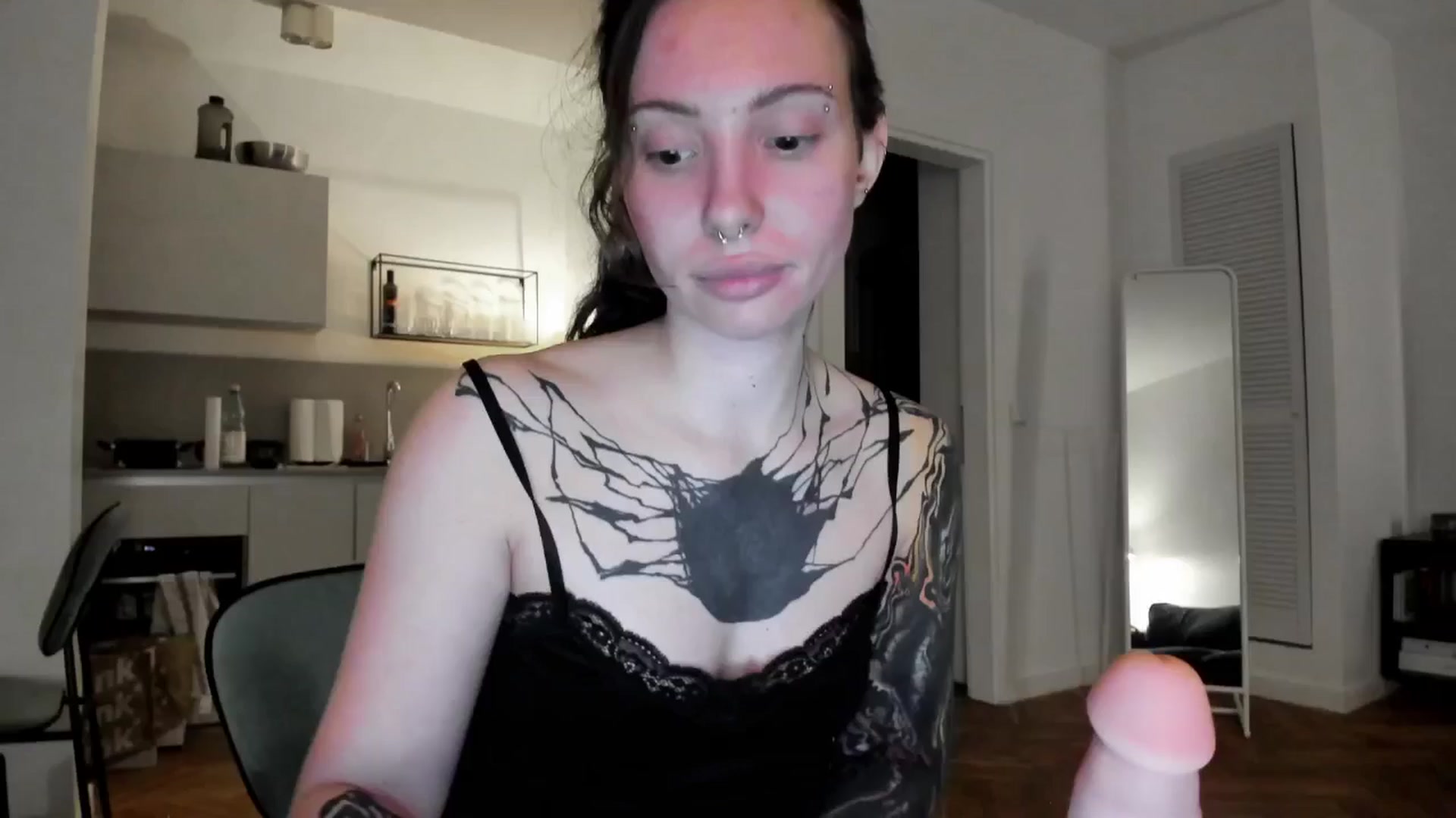 Gallery image thumbnail from KaiOnline's myfreecams stream on, 05/16/2025, 22:35 image 15 of 20