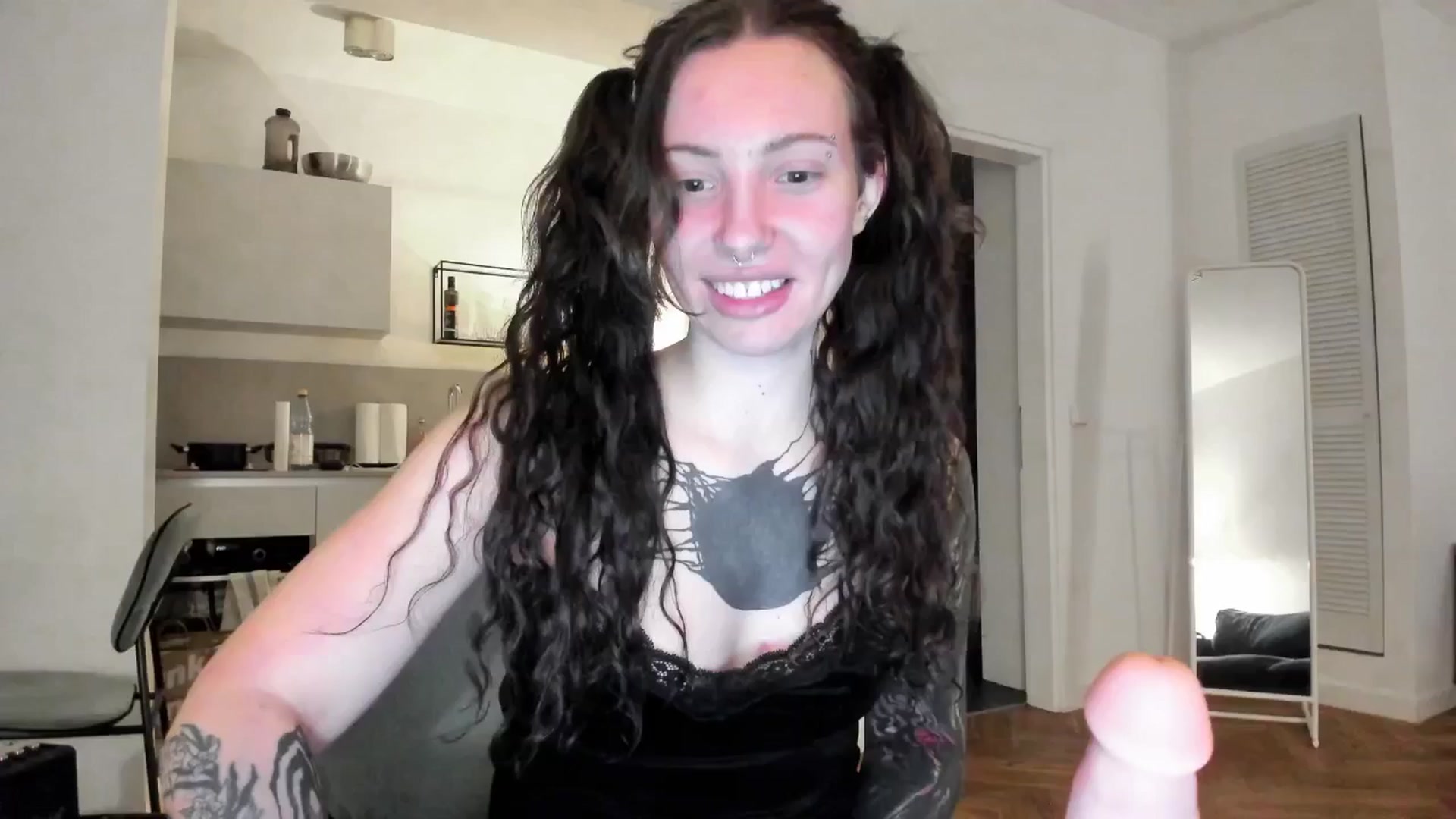 Gallery image thumbnail from KaiOnline's myfreecams stream on, 05/16/2025, 22:35 image 17 of 20