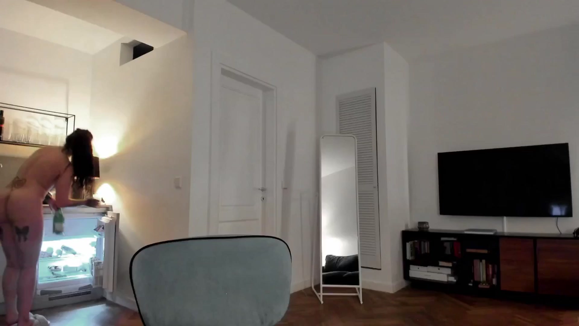 Gallery image thumbnail from KaiOnline's myfreecams stream on, 05/17/2025, 24:02 image 13 of 20