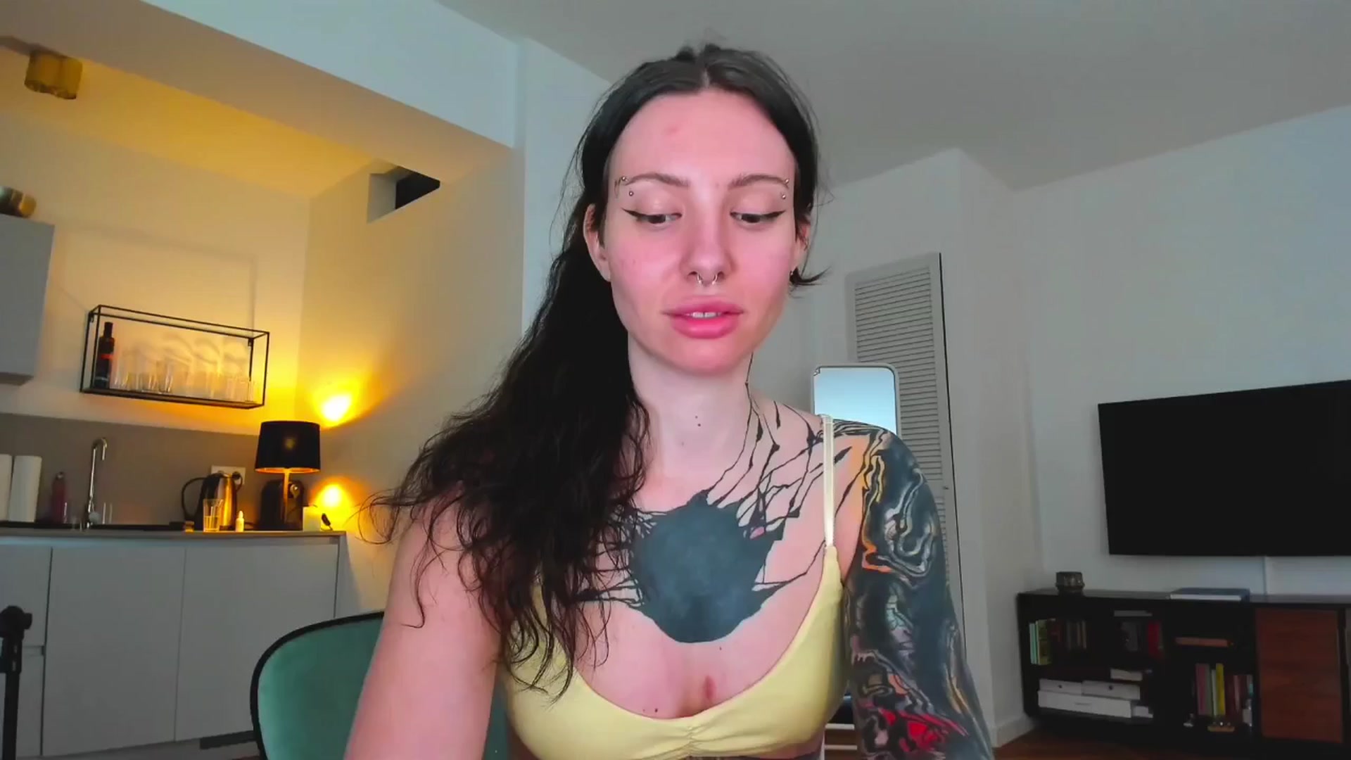 Gallery image thumbnail from KaiOnline's myfreecams stream on, 05/17/2025, 22:58 image 15 of 20