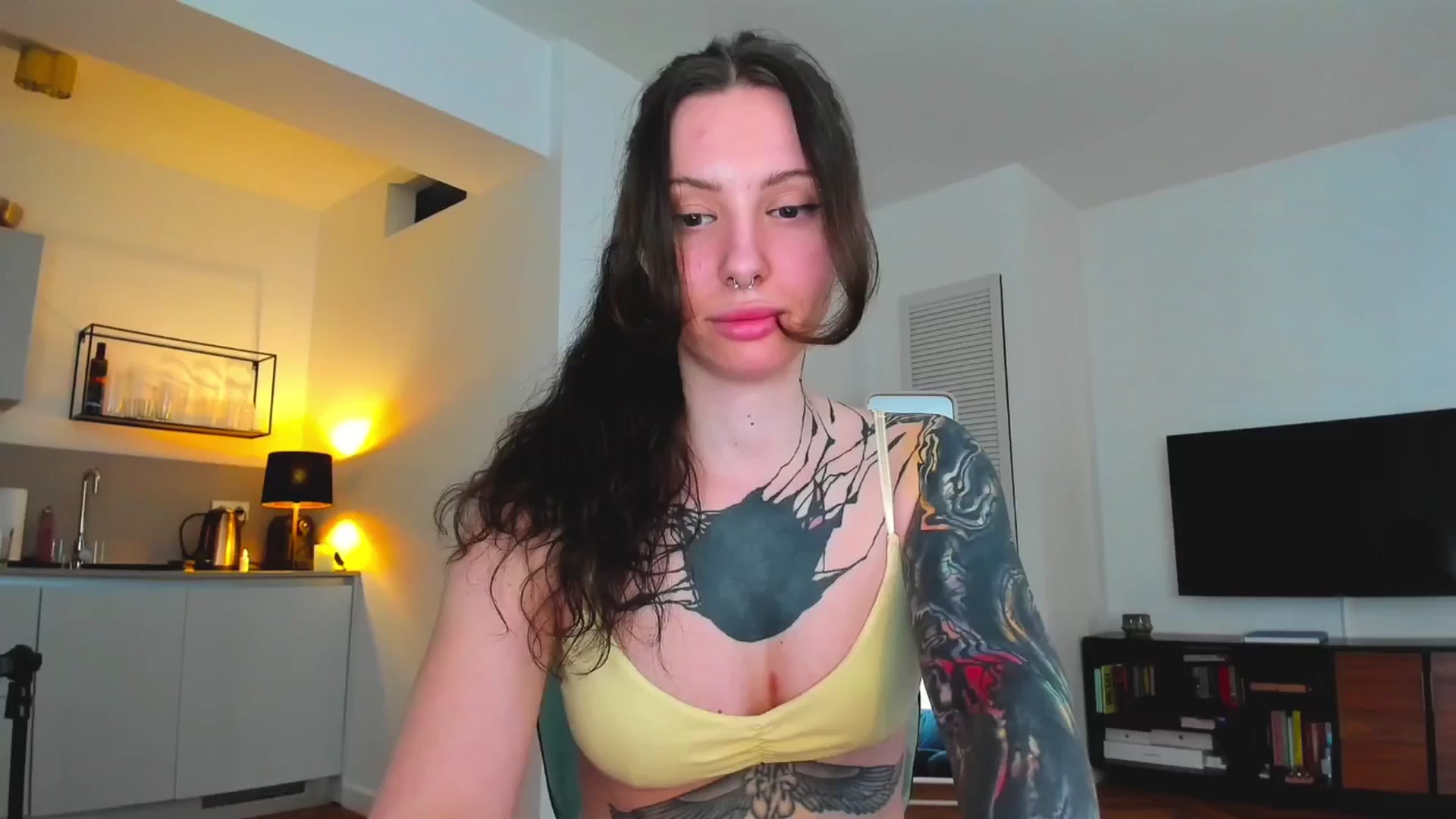 Gallery image thumbnail from KaiOnline's myfreecams stream on, 05/17/2025, 22:58 image 12 of 20