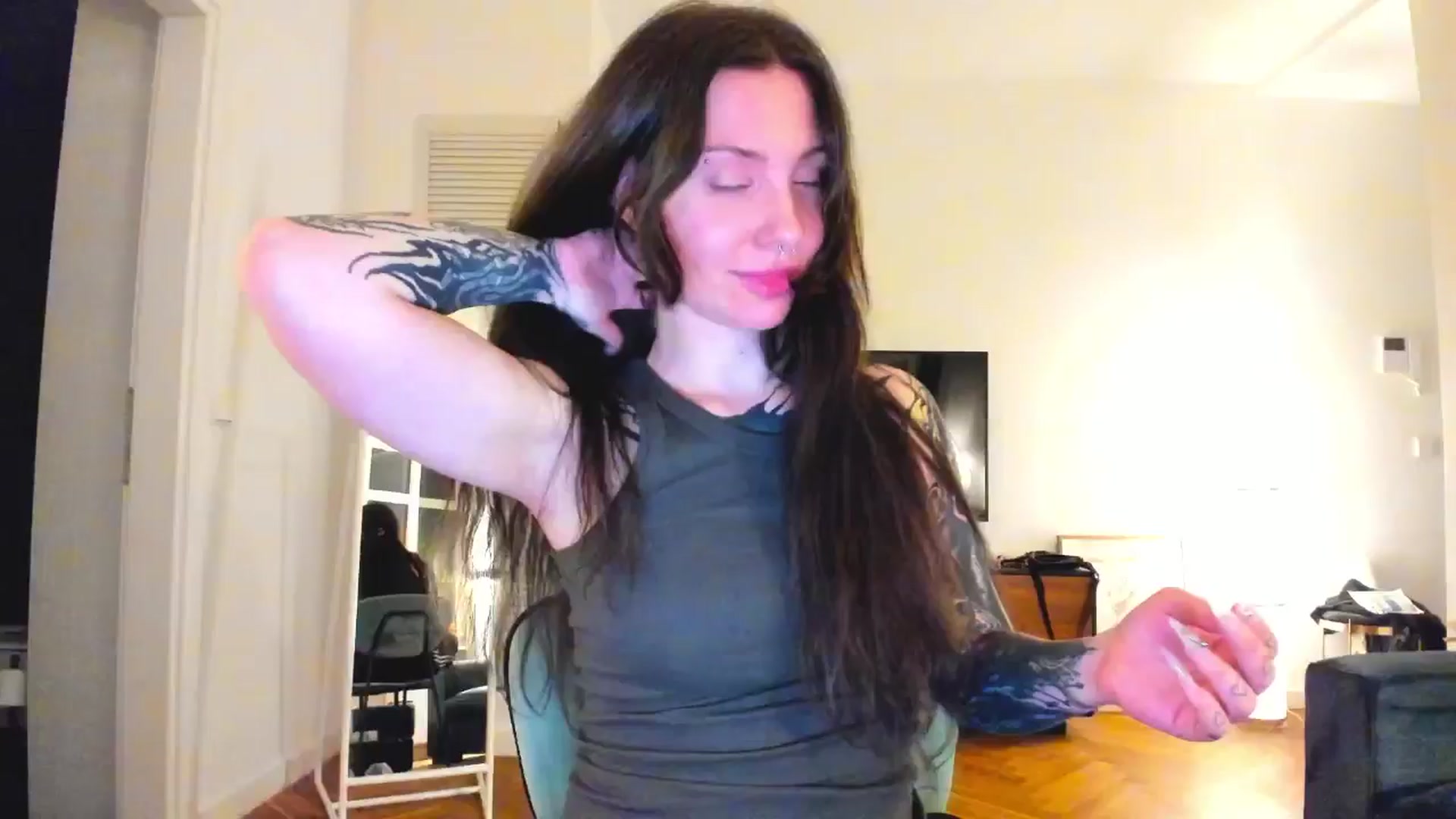 Gallery image thumbnail from KaiOnline's myfreecams stream on, 05/24/2025, 20:42 image 16 of 20