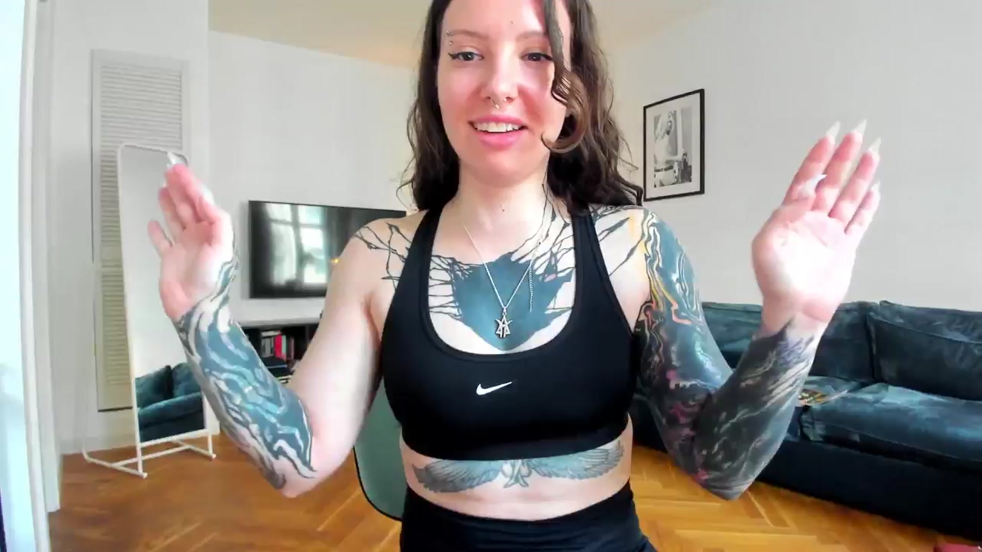 Gallery image thumbnail from KaiOnline's myfreecams stream on, 06/16/2025, 16:53 image 18 of 20