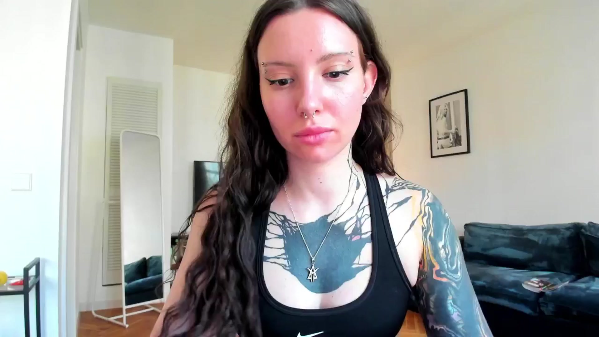 Gallery image thumbnail from KaiOnline's myfreecams stream on, 06/16/2025, 18:29 image 17 of 20