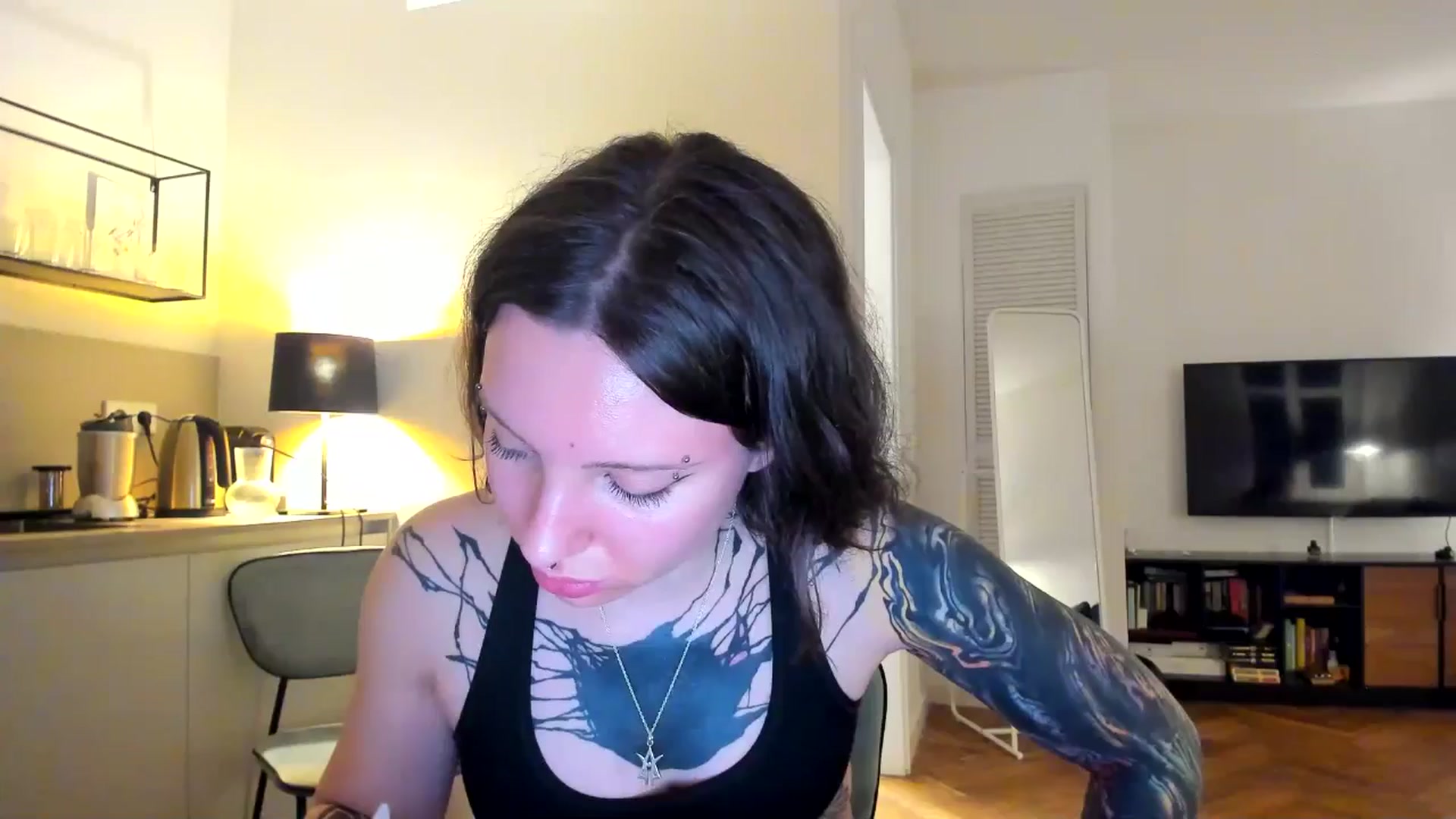 Gallery image thumbnail from KaiOnline's myfreecams stream on, 06/16/2025, 22:24 image 15 of 20