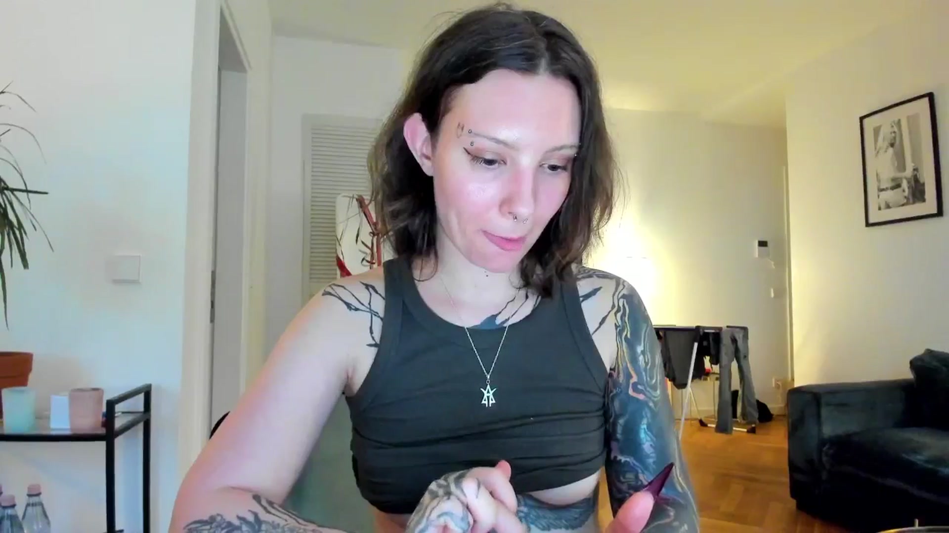 Gallery image thumbnail from KaiOnline's myfreecams stream on, 06/27/2025, 19:53 image 6 of 20