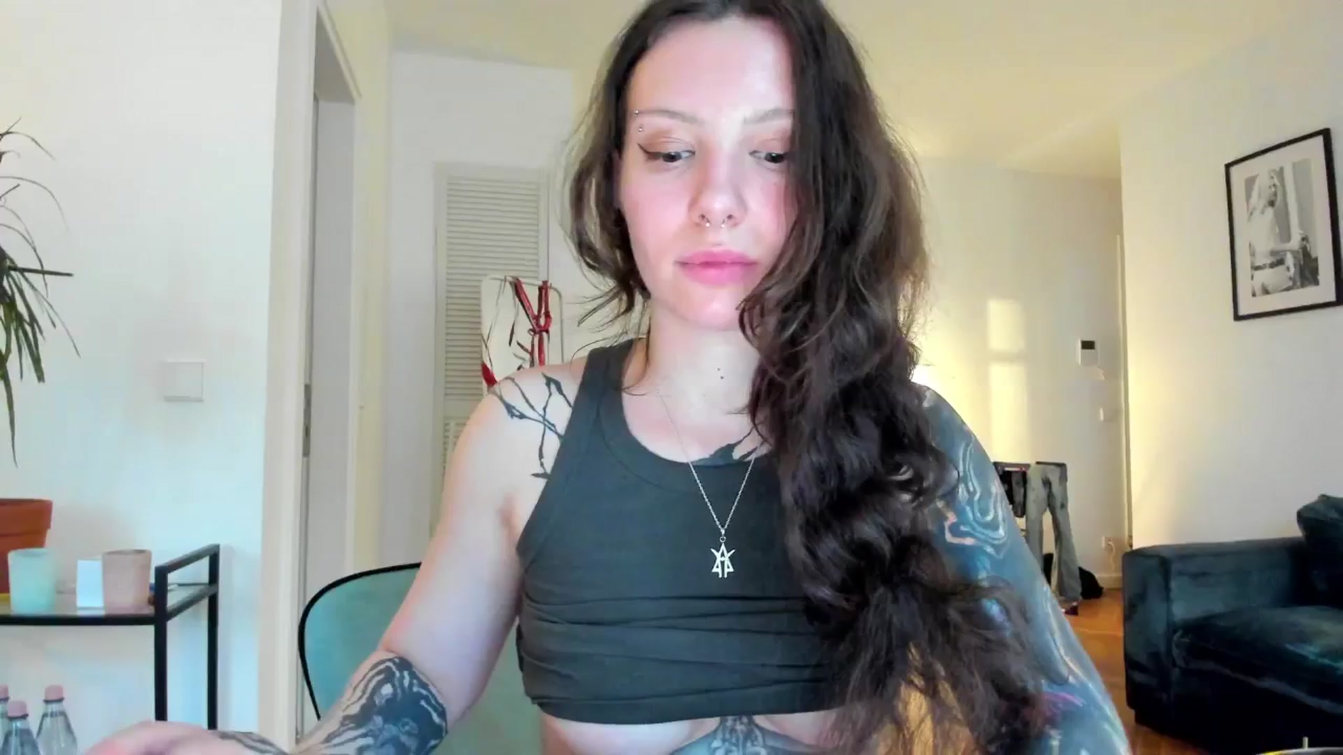 Gallery image thumbnail from KaiOnline's myfreecams stream on, 06/27/2025, 19:53 image 2 of 20