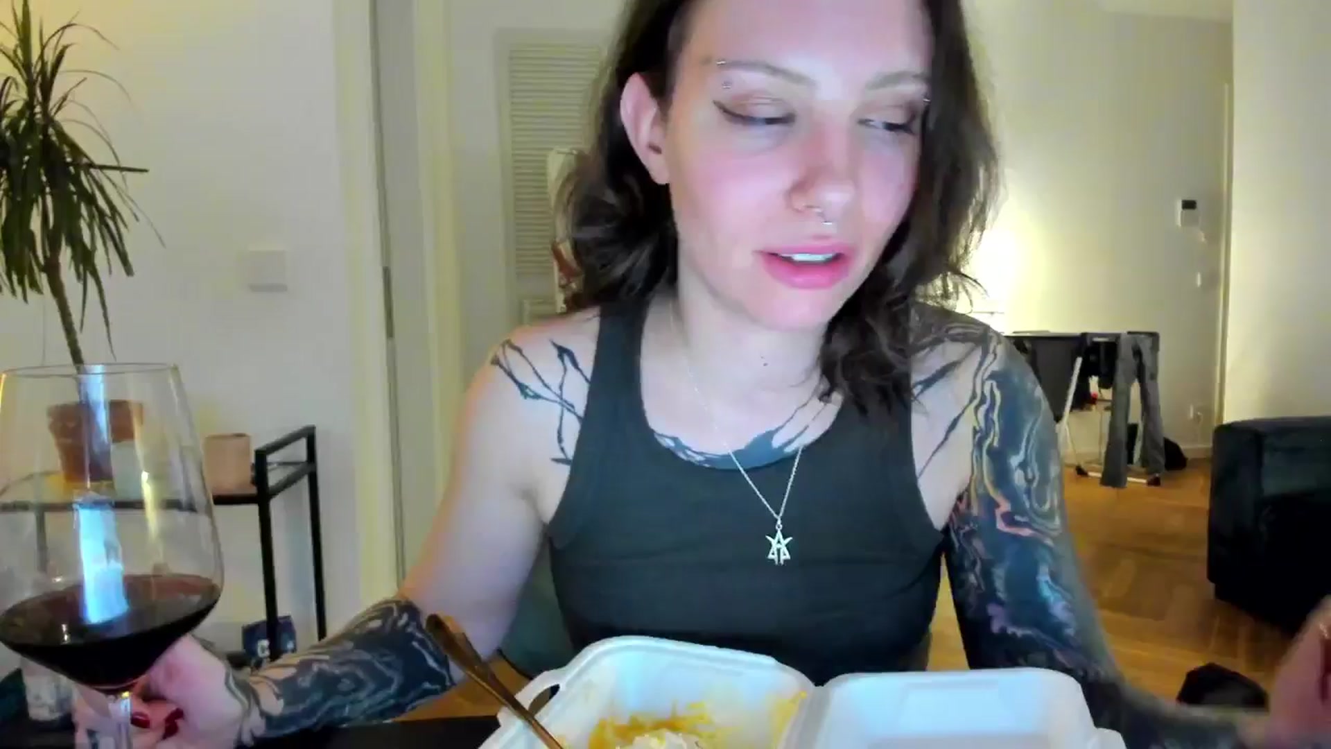 Gallery image thumbnail from KaiOnline's myfreecams stream on, 06/27/2025, 19:53 image 19 of 20