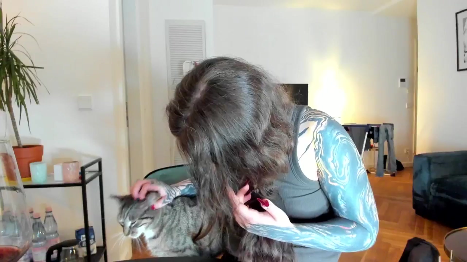 Gallery image thumbnail from KaiOnline's myfreecams stream on, 06/27/2025, 21:36 image 13 of 20