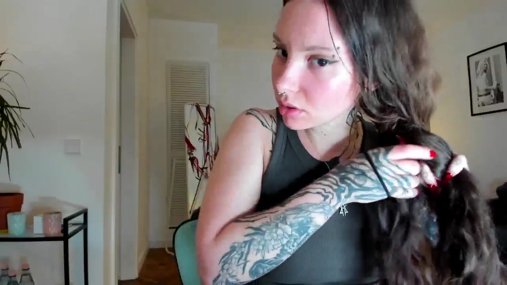 Gallery image thumbnail from KaiOnline's myfreecams stream on, 06/27/2025, 21:36 image 4 of 20