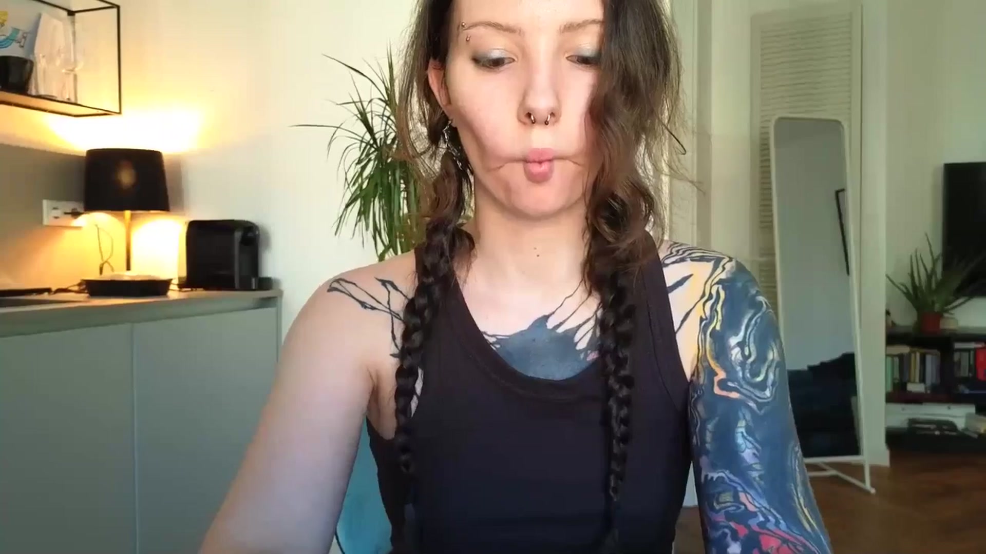 Gallery image thumbnail from KaiOnline's myfreecams stream on, 08/10/2025, 18:09 image 13 of 20