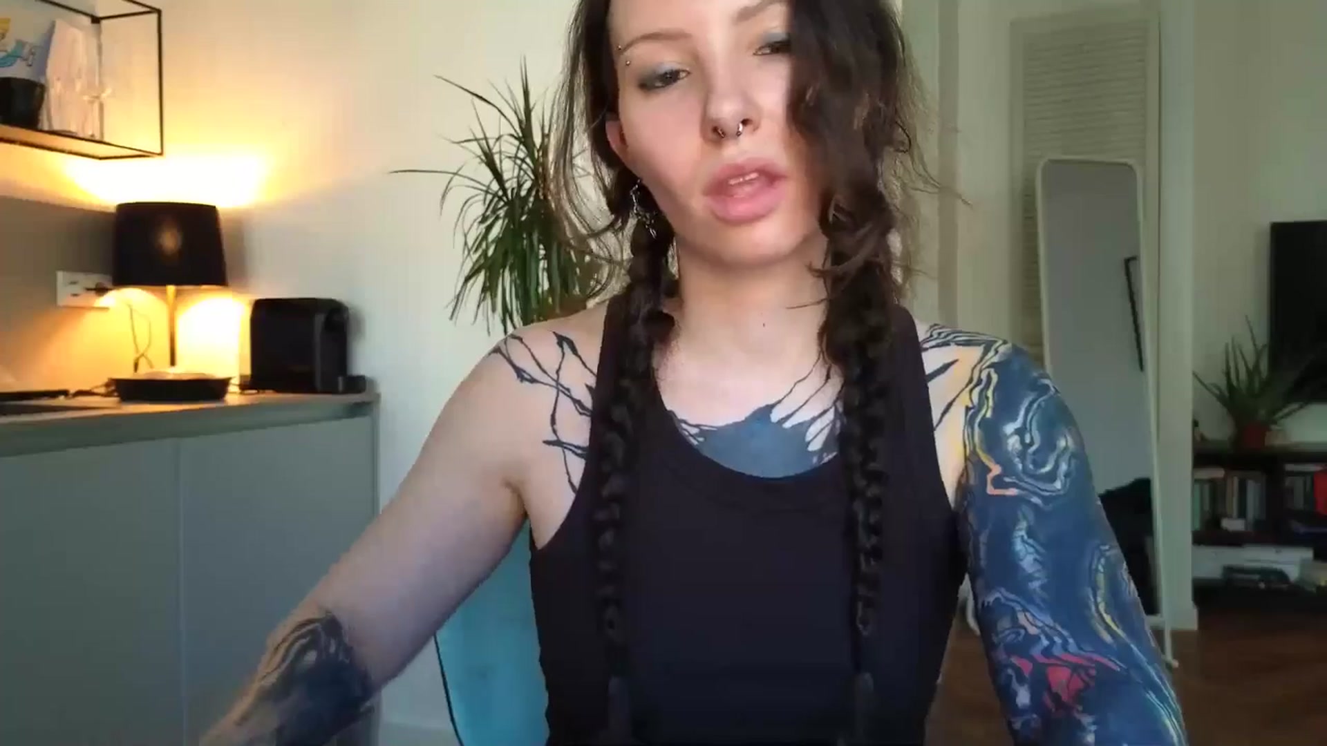 Gallery image thumbnail from KaiOnline's myfreecams stream on, 08/10/2025, 18:09 image 14 of 20