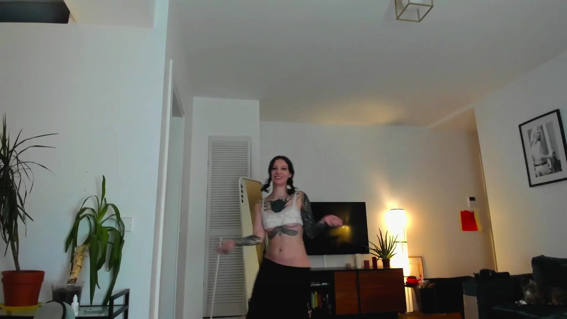 Gallery image thumbnail from KaiOnline's myfreecams stream on, 09/20/2025, 20:46 image 4 of 20