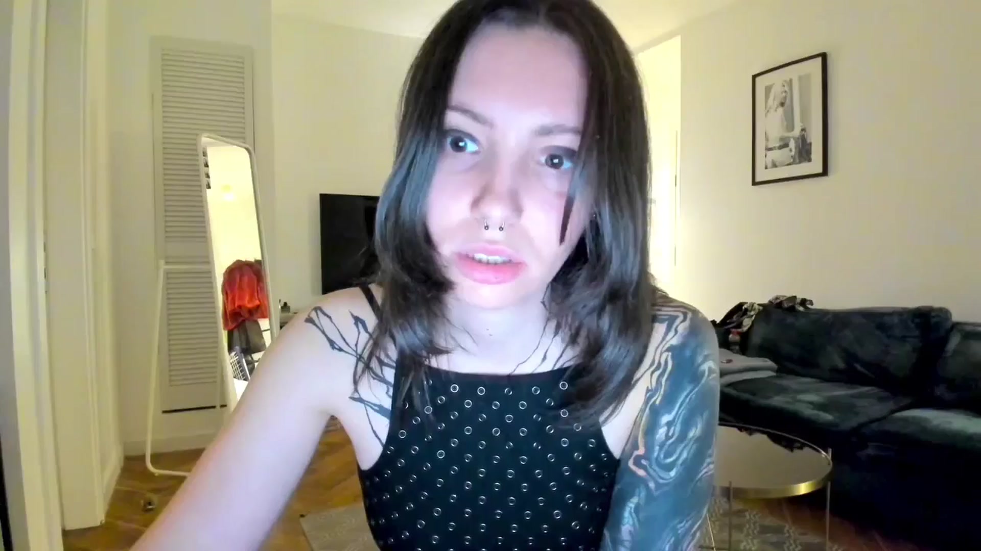 Gallery image thumbnail from KaiOnline's myfreecams stream on, 10/03/2025, 21:08 image 13 of 20