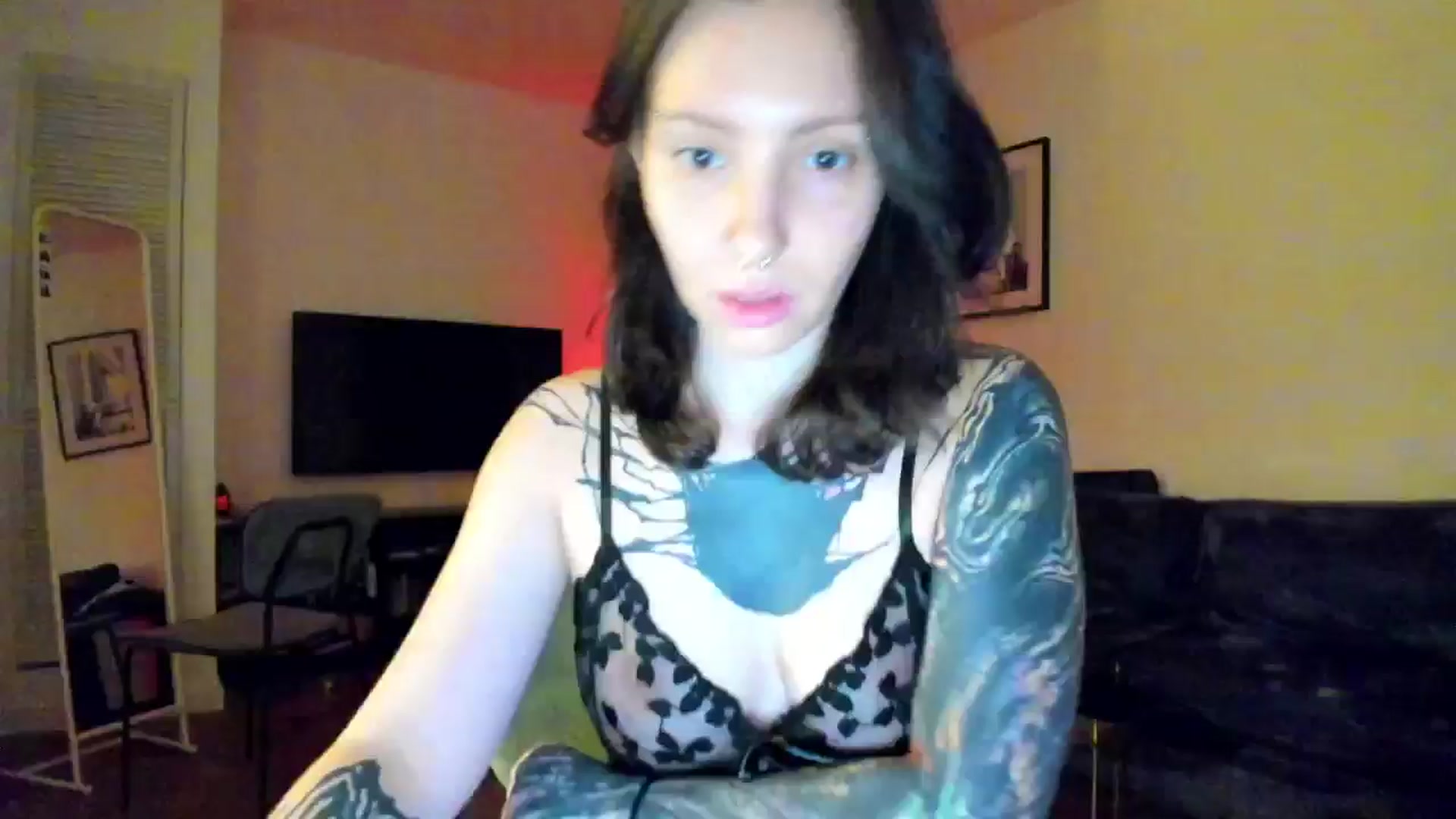 Gallery image thumbnail from KaiOnline's myfreecams stream on, 10/10/2025, 19:56 image 16 of 20