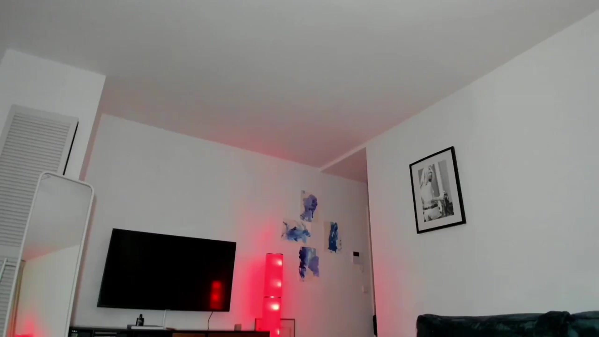 Gallery image thumbnail from KaiOnline's myfreecams stream on, 10/19/2025, 19:25 image 18 of 20