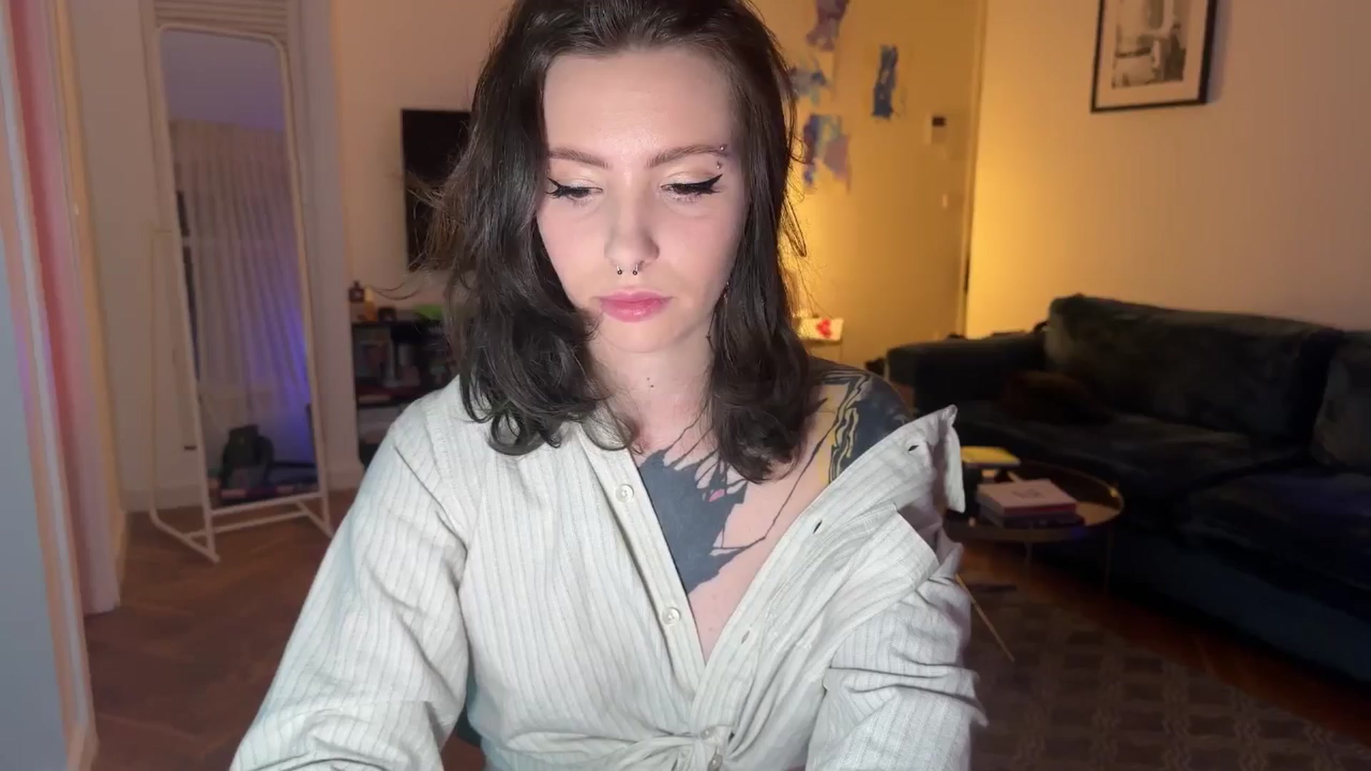 Gallery image thumbnail from KaiOnline's myfreecams stream on, 10/28/2025, 23:12 image 17 of 20