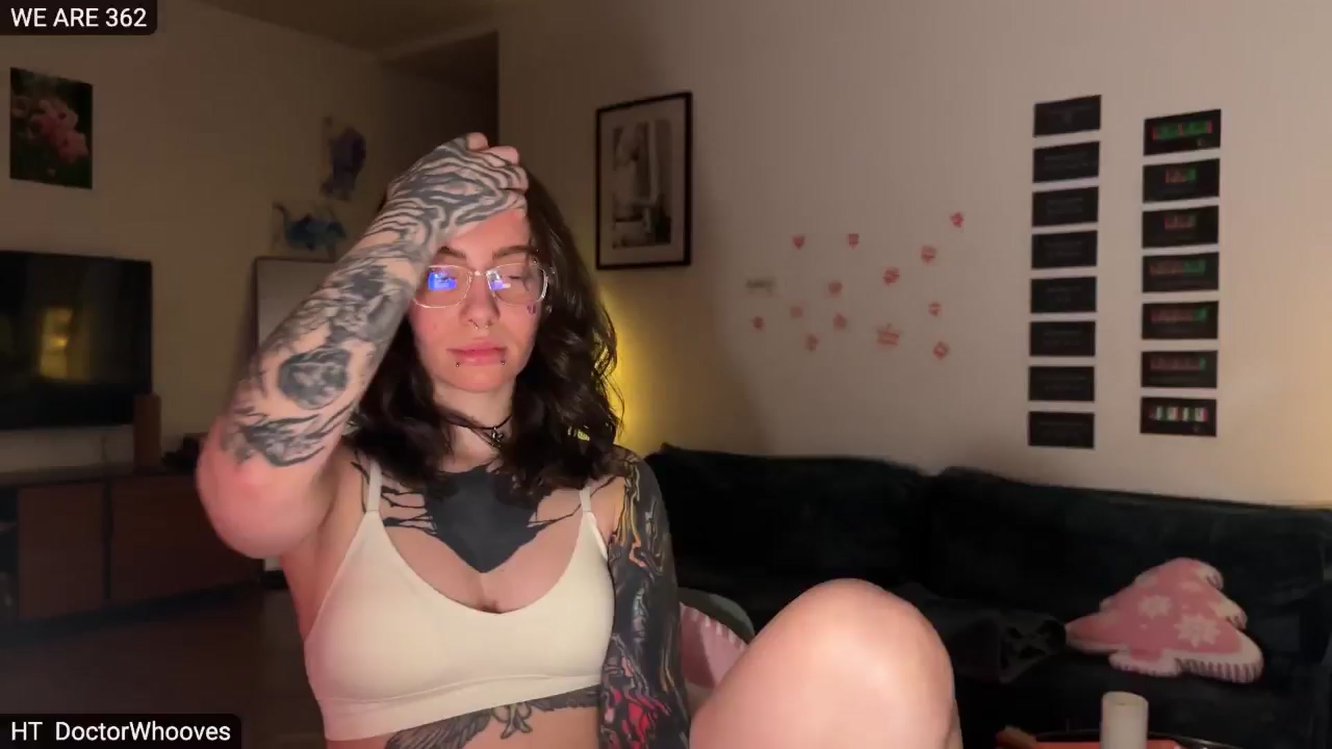 Gallery image thumbnail from KaiOnline's myfreecams stream on, 12/14/2025, 01:22 image 1 of 20