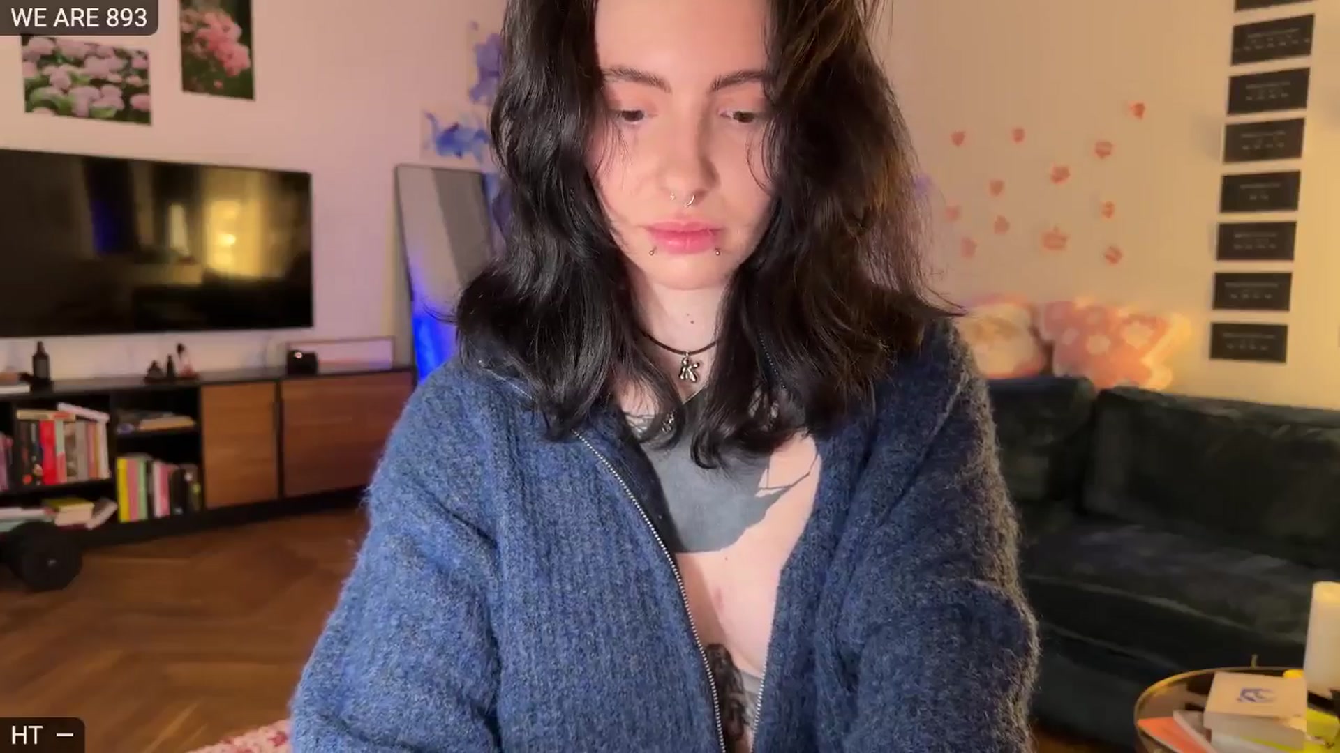 Gallery image thumbnail from KaiOnline's myfreecams stream on, 12/25/2025, 22:54 image 3 of 20