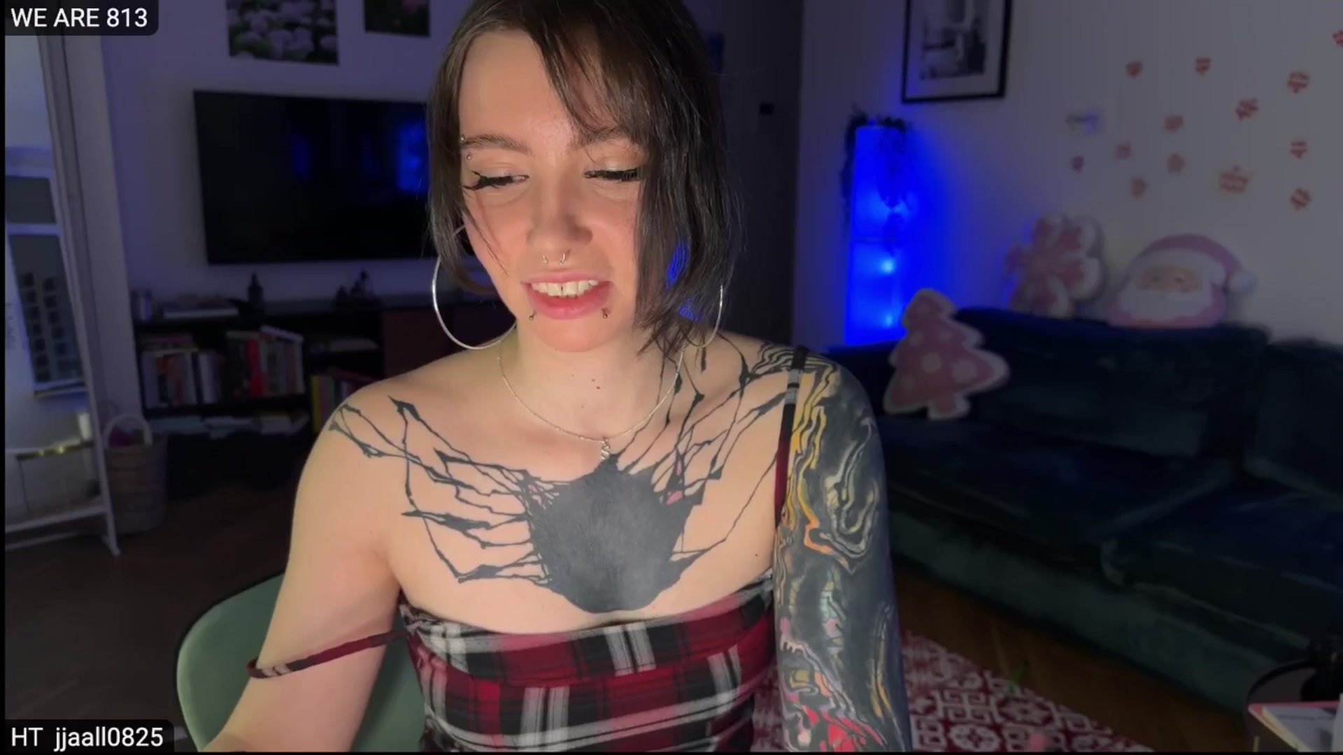 Gallery image thumbnail from KaiOnline's myfreecams stream on, 12/28/2025, 02:29 image 5 of 20