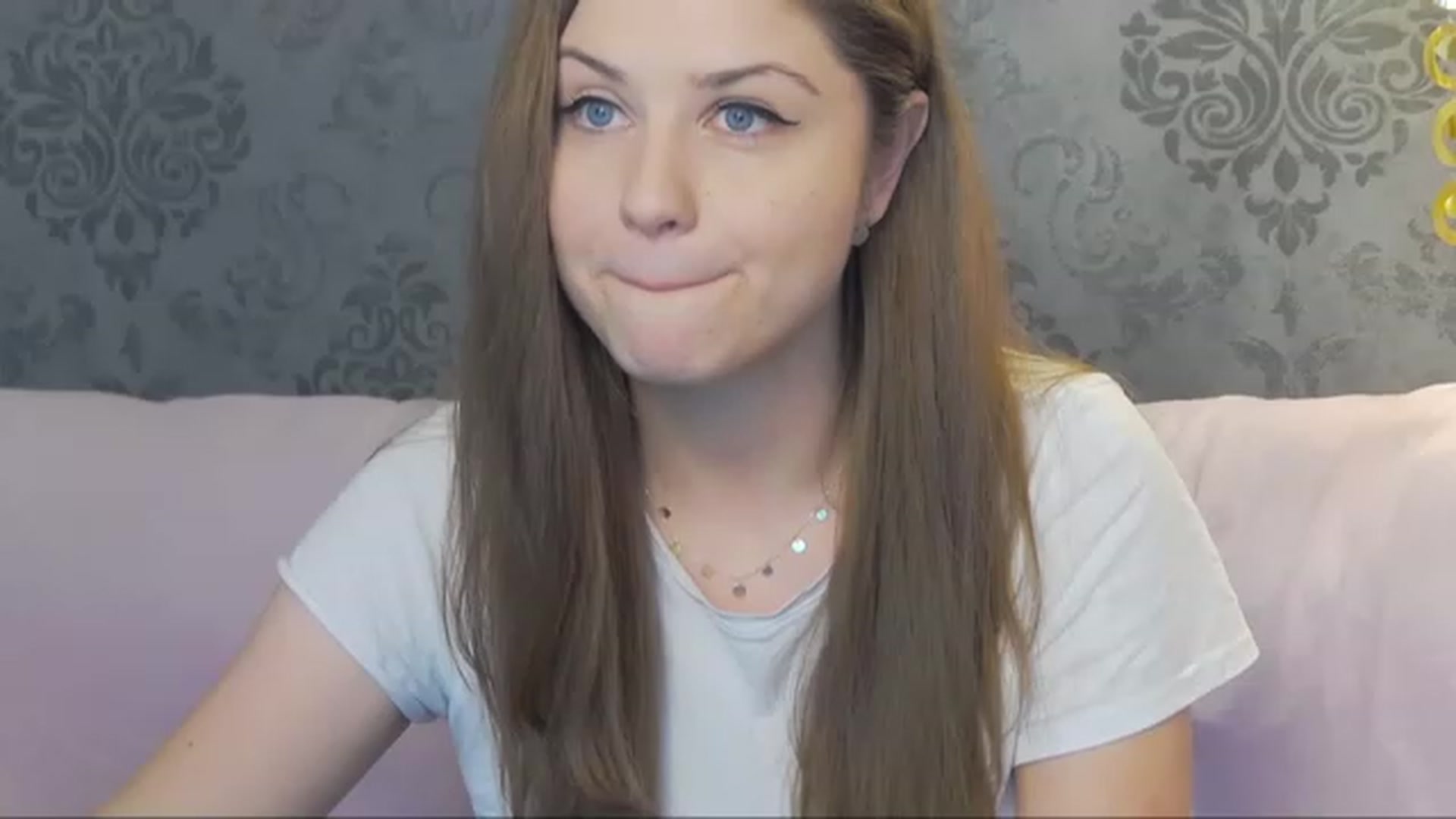 Gallery image thumbnail from Kaida_Ice's myfreecams stream on, 11/22/2022, 12:41 image 17 of 20
