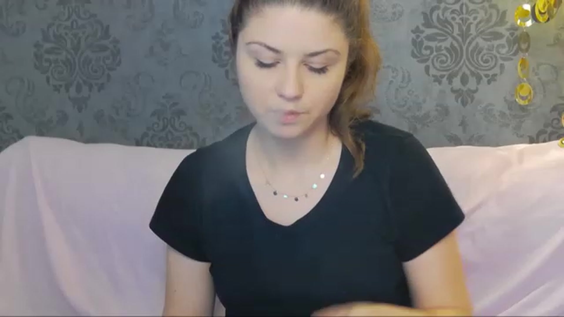 Gallery image thumbnail from Kaida_Ice's myfreecams stream on, 11/25/2022, 12:36 image 17 of 20