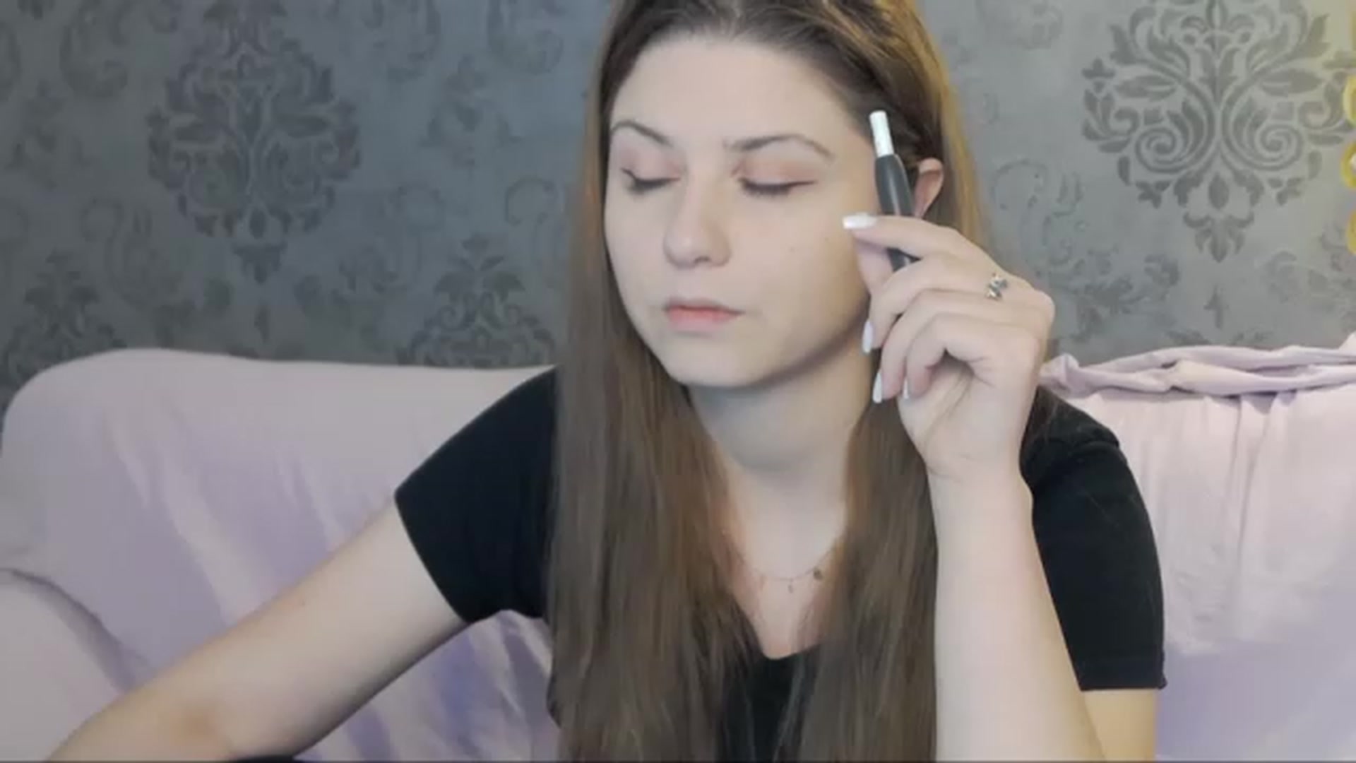 Gallery image thumbnail from Kaida_Ice's myfreecams stream on, 11/27/2022, 12:23 image 10 of 20