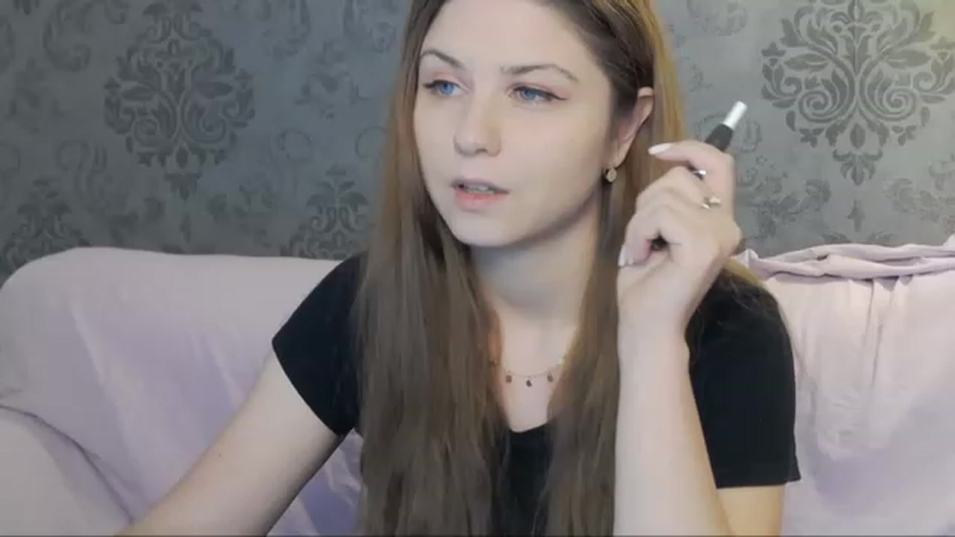 Gallery image thumbnail from Kaida_Ice's myfreecams stream on, 11/27/2022, 12:23 image 14 of 20