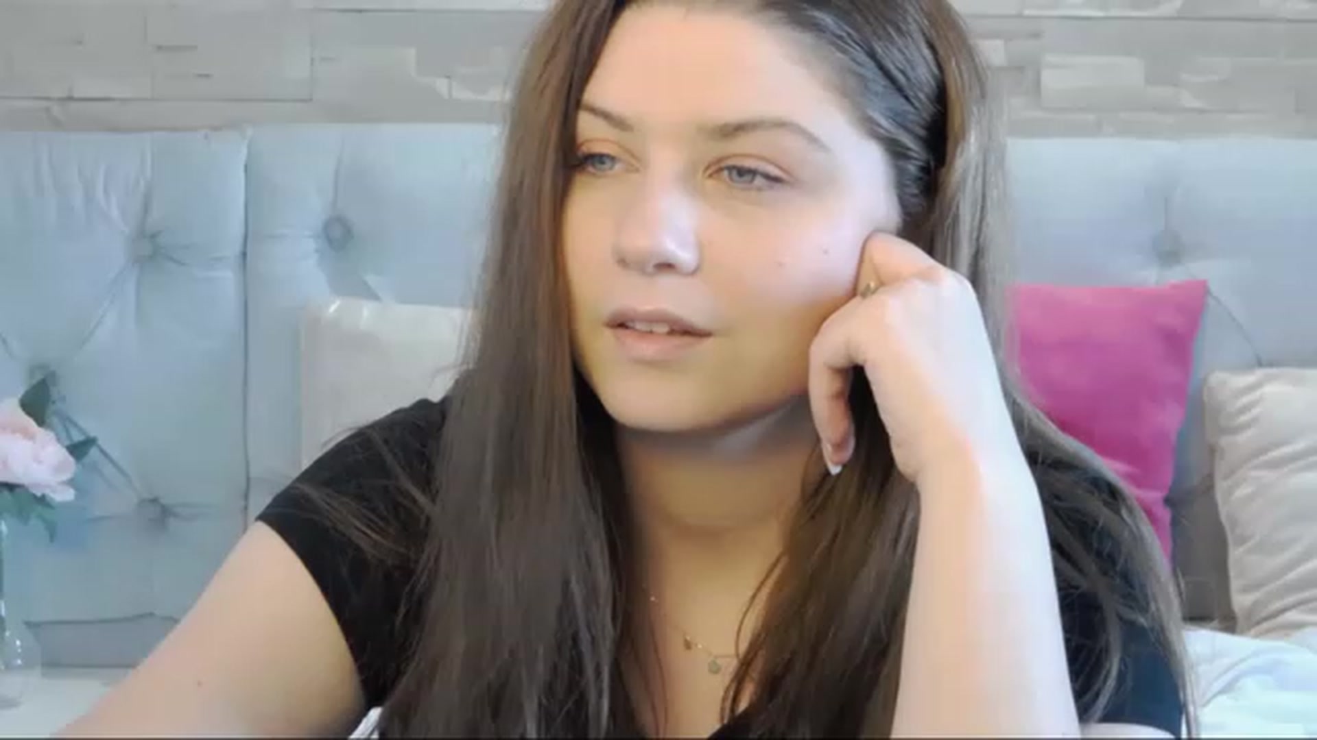 Gallery image thumbnail from Kaida_Ice's myfreecams stream on, 01/30/2023, 12:53 image 7 of 20