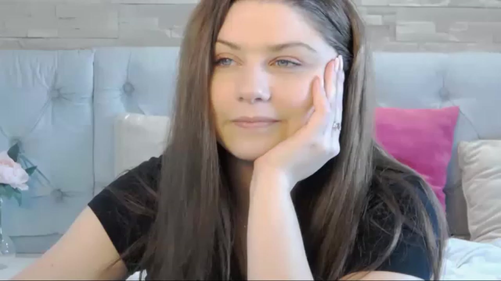 Gallery image thumbnail from Kaida_Ice's myfreecams stream on, 01/30/2023, 12:53 image 3 of 20