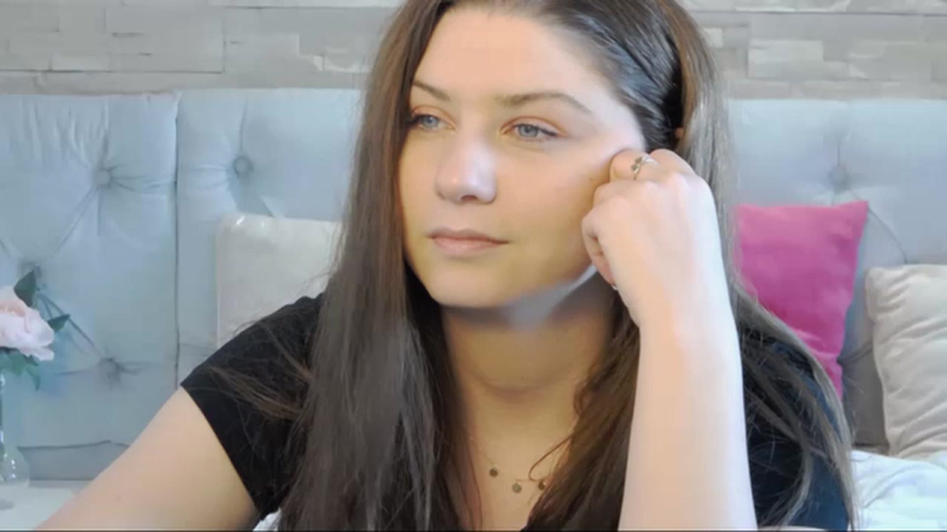Gallery image thumbnail from Kaida_Ice's myfreecams stream on, 01/30/2023, 12:53 image 9 of 20