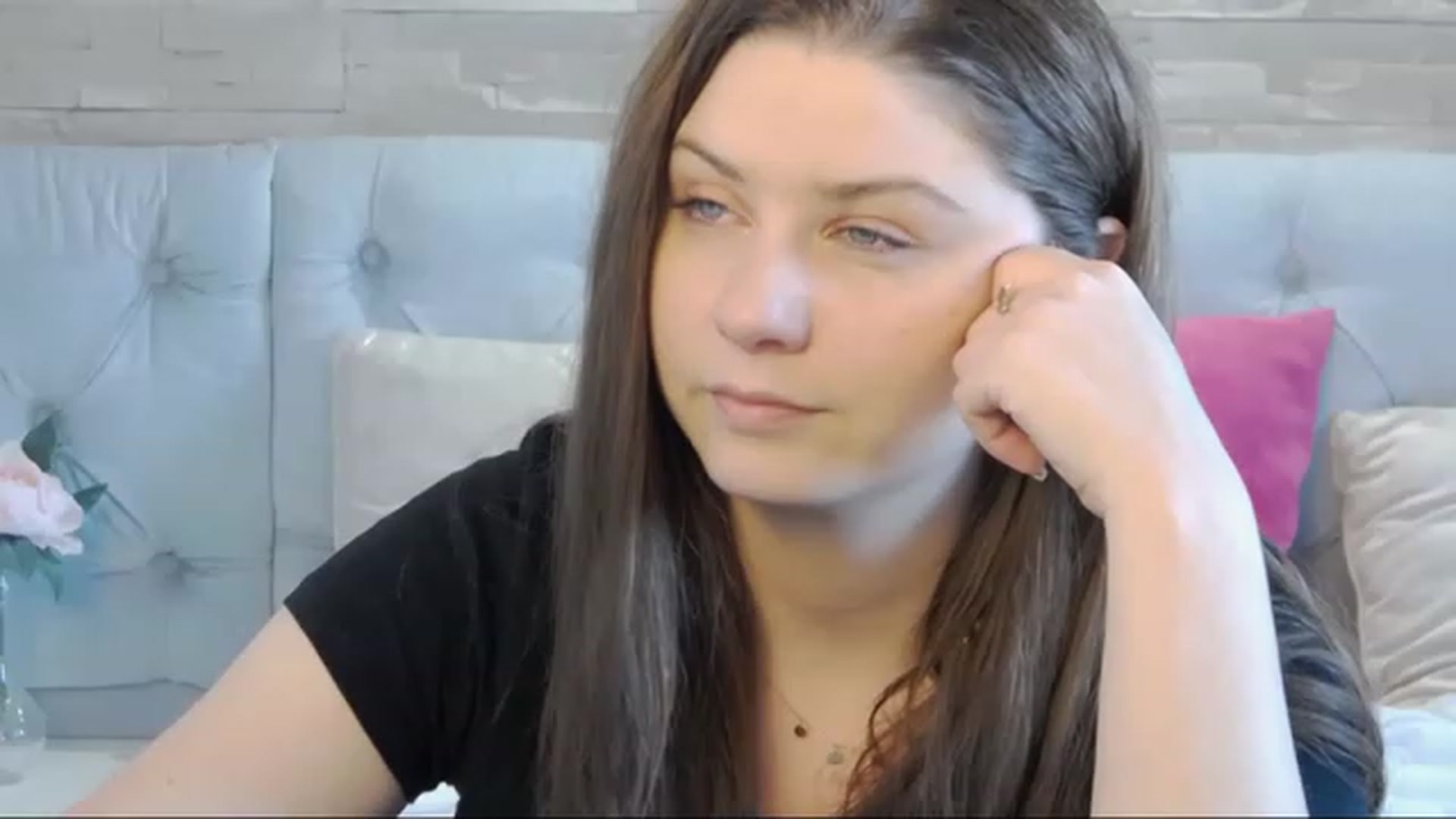 Gallery image thumbnail from Kaida_Ice's myfreecams stream on, 01/30/2023, 12:53 image 15 of 20