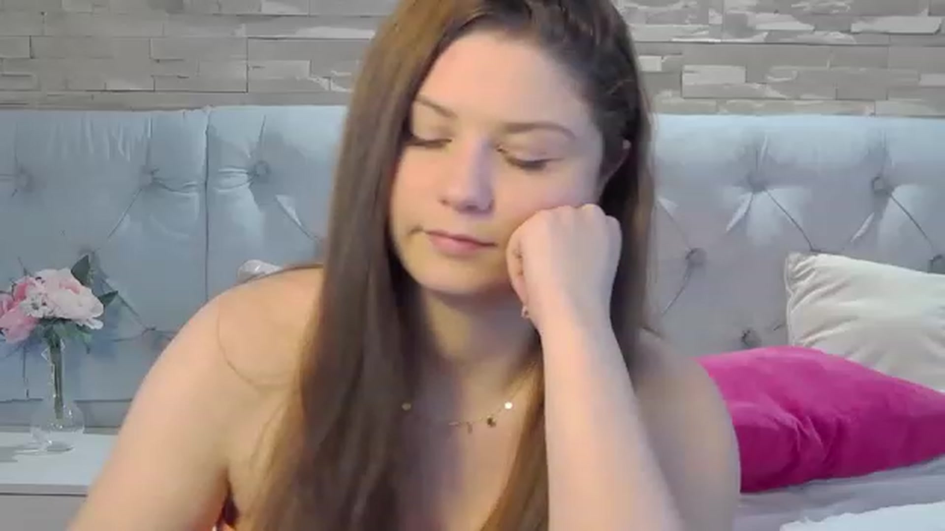 Gallery image thumbnail from Kaida_Ice's myfreecams stream on, 02/03/2023, 11:58 image 19 of 20