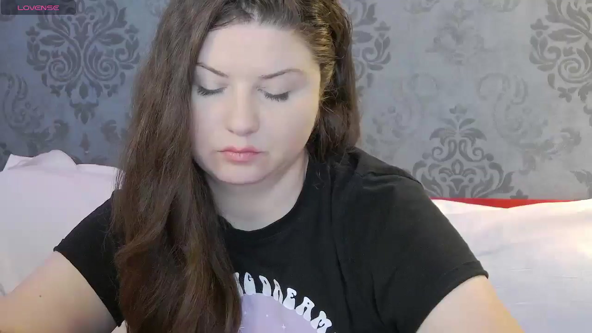 Gallery image thumbnail from Kaida_Ice's myfreecams stream on, 11/21/2024, 12:13 image 10 of 20