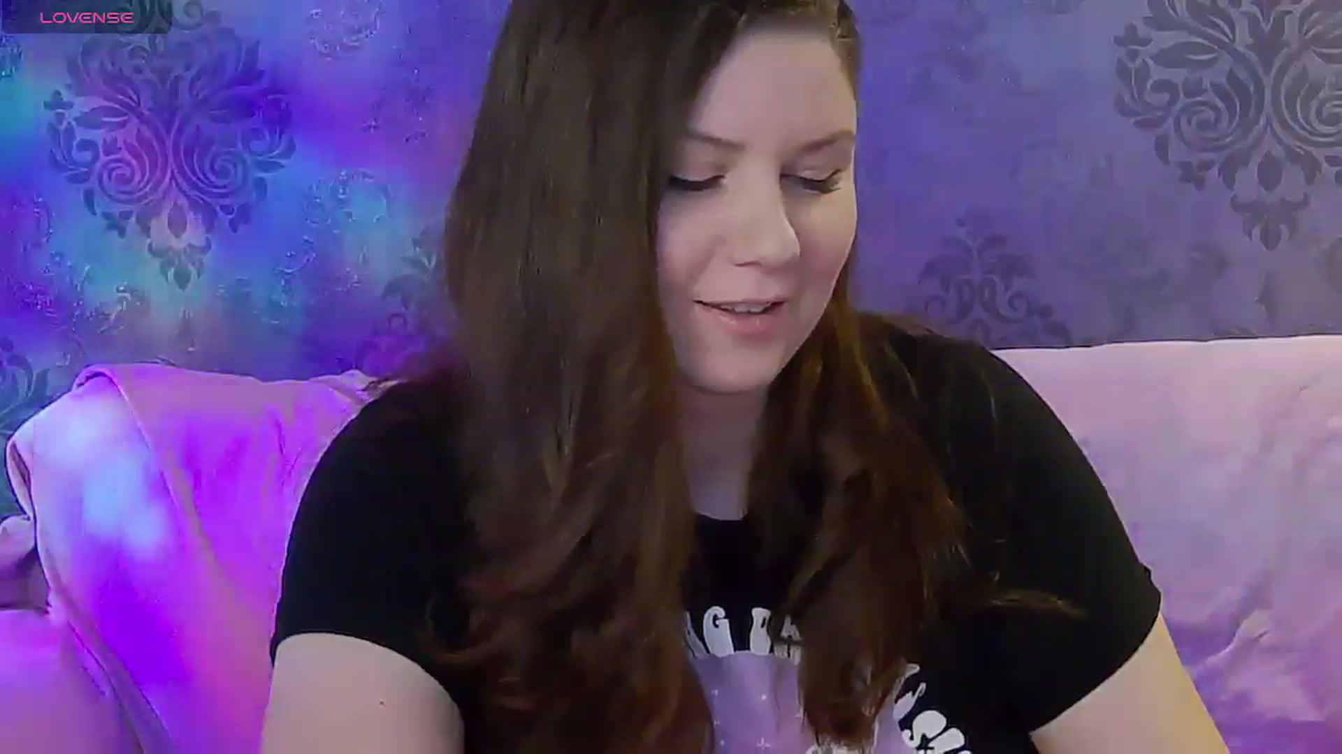 Gallery image thumbnail from Kaida_Ice's myfreecams stream on, 12/30/2024, 13:00 image 8 of 20