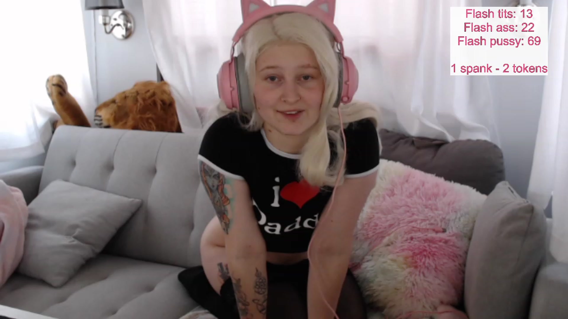 Gallery image thumbnail from Kaikitten2002's myfreecams stream on, 11/27/2022, 23:07 image 14 of 20