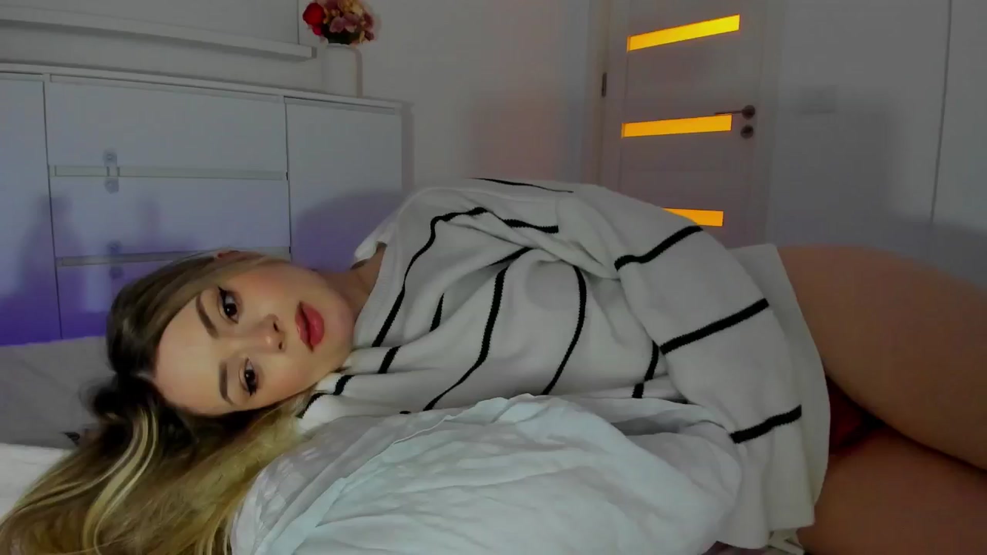 Gallery image thumbnail from Kailynn23's myfreecams stream on, 03/25/2026, 02:23 image 13 of 20