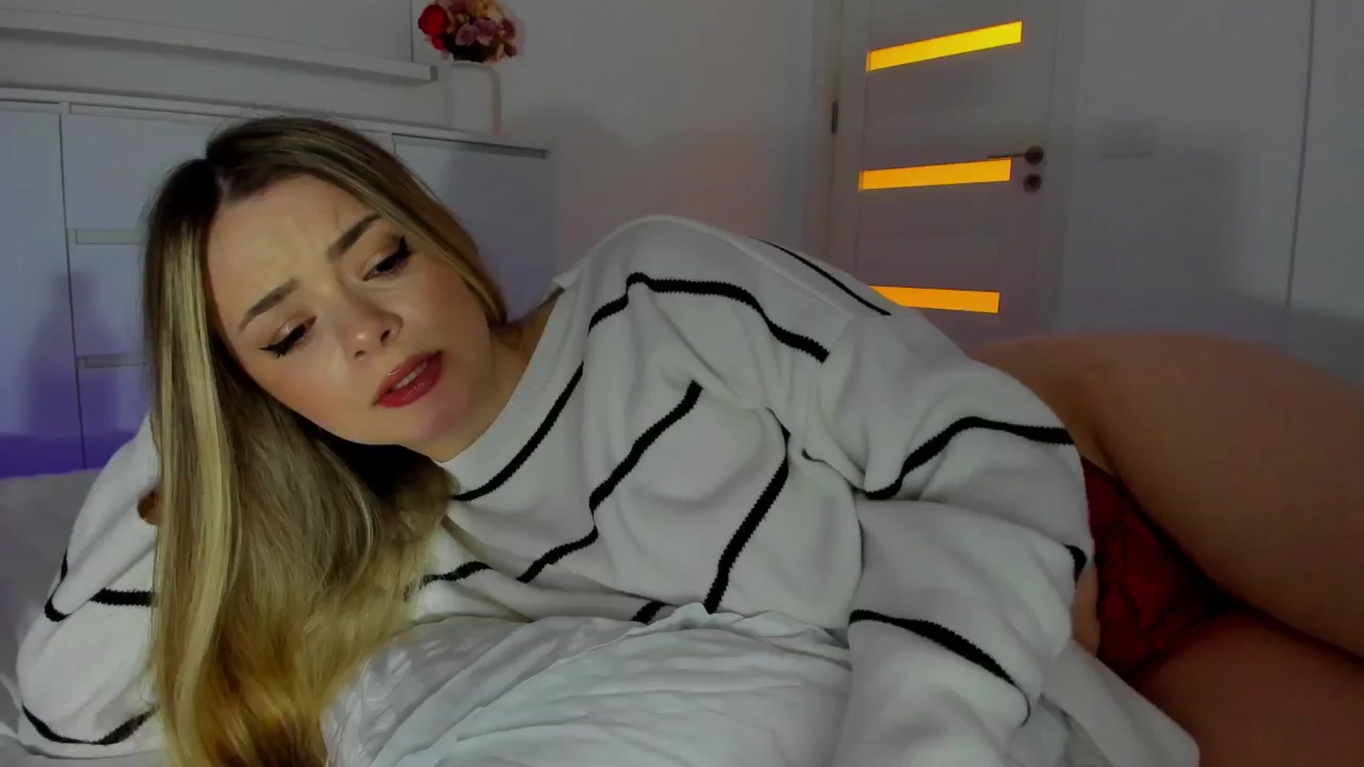 Gallery image thumbnail from Kailynn23's myfreecams stream on, 03/25/2026, 02:23 image 10 of 20