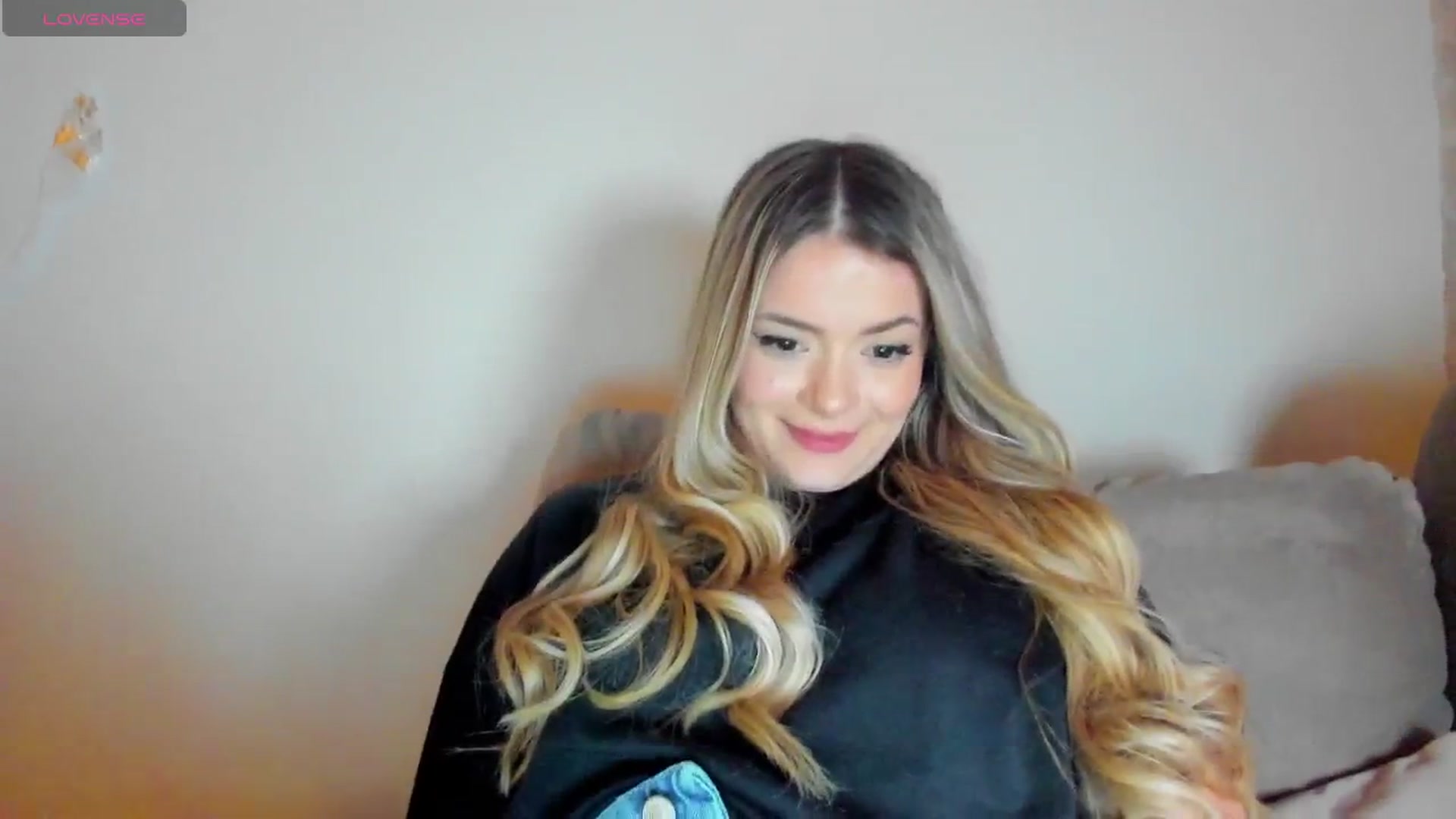 Gallery image thumbnail from Kailynn23's myfreecams stream on, 04/19/2026, 01:55 image 19 of 20