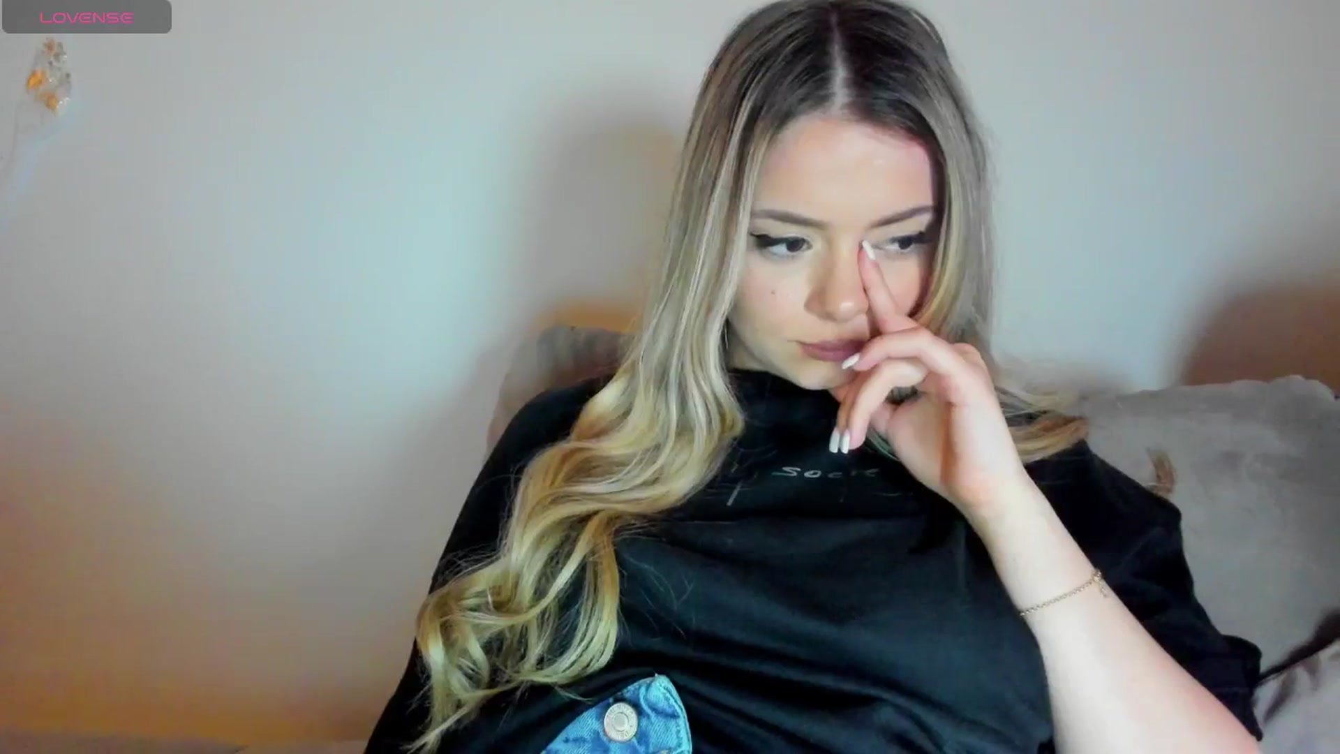 Gallery image thumbnail from Kailynn23's myfreecams stream on, 04/19/2026, 01:55 image 3 of 20