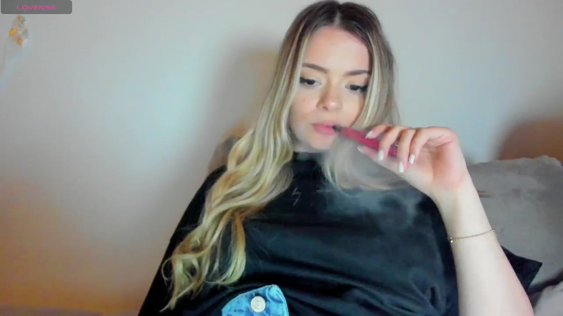 Gallery image thumbnail from Kailynn23's myfreecams stream on, 04/19/2026, 01:55 image 4 of 20